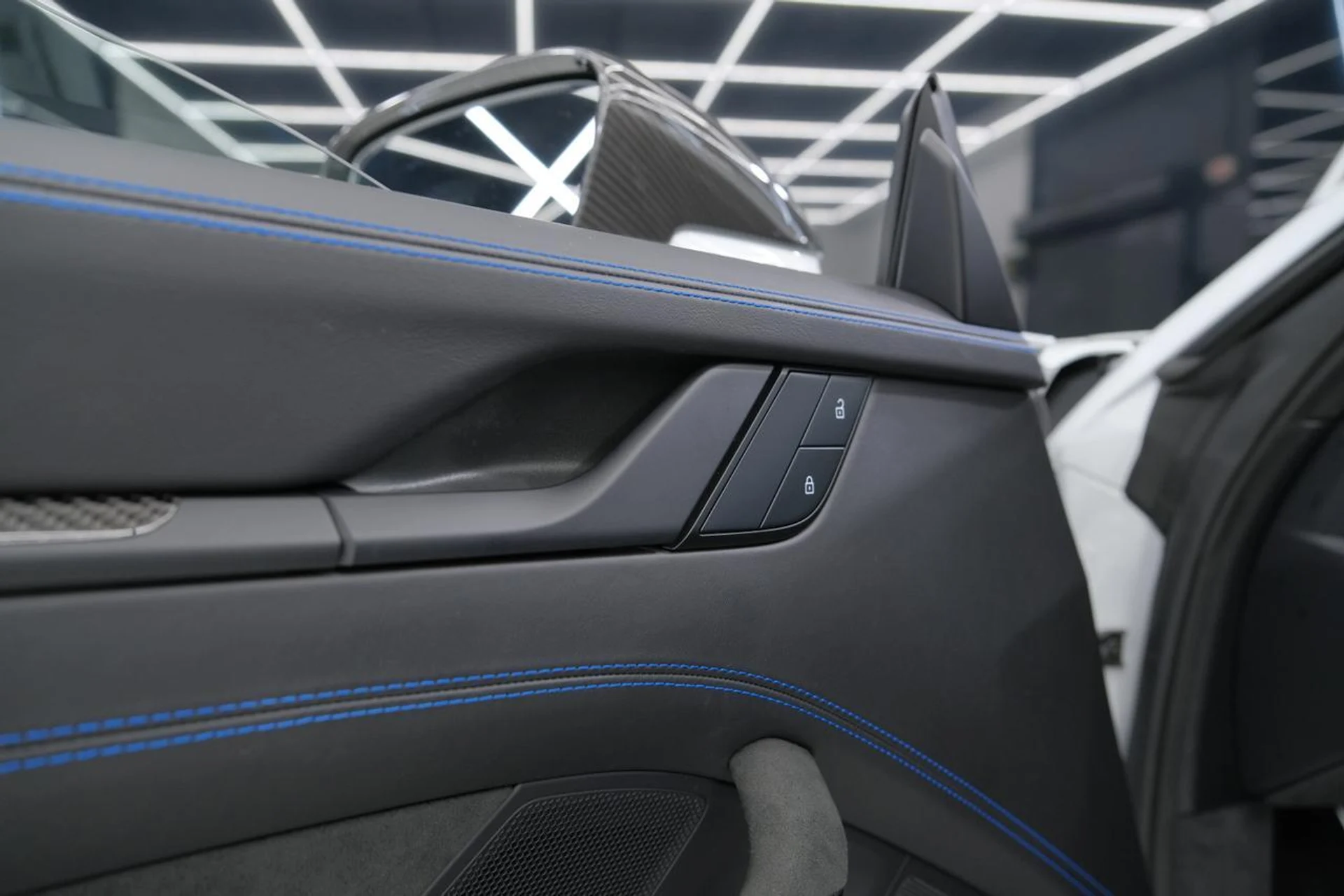 mph042_2244670658_eb496a7cc7b9365eb8a072ce4fcfdb63_084daaf993