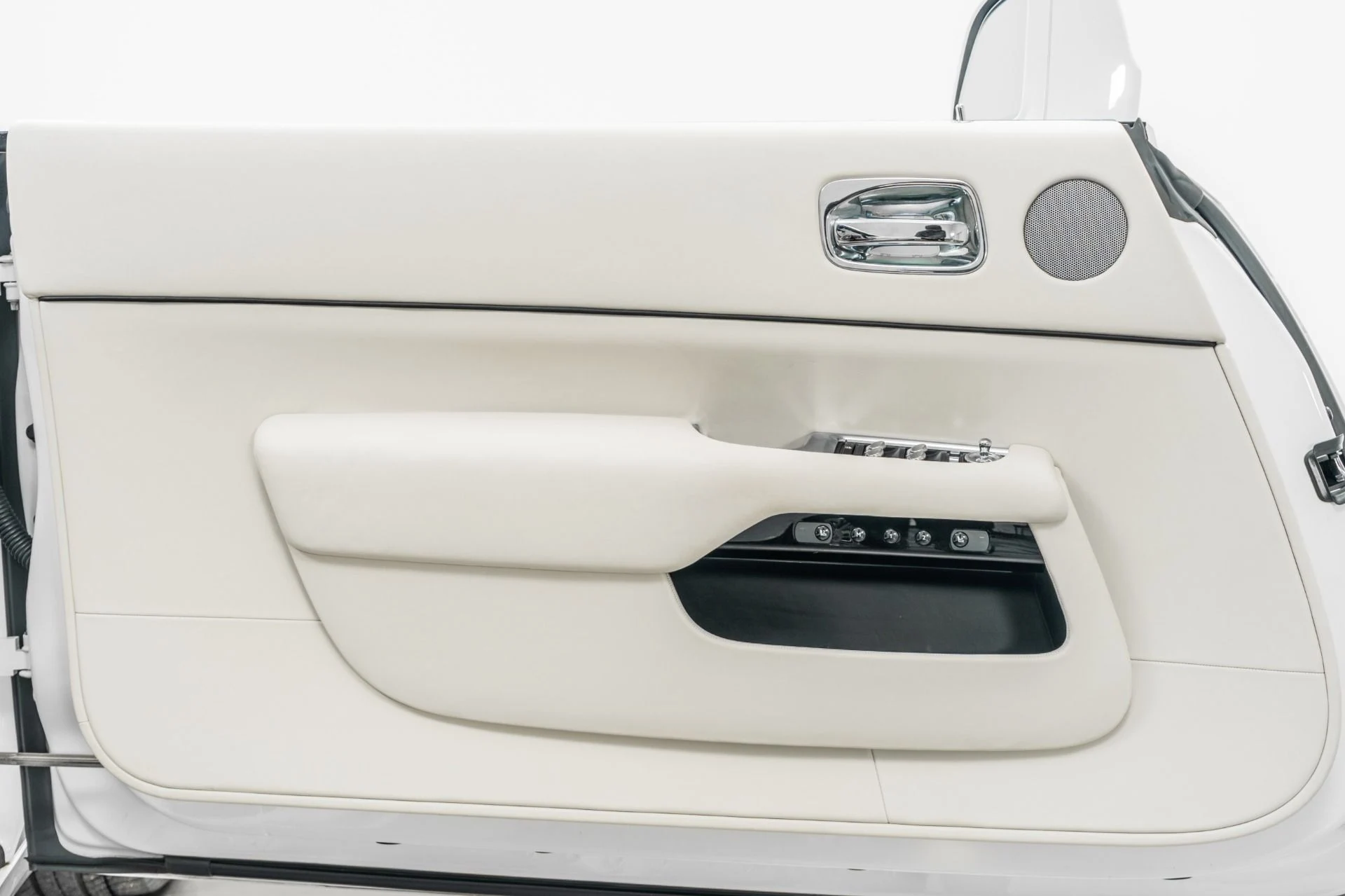 mph042_2244903401_Used_2020_Rolls_Royce_Dawn_Fully_Polished_Wheels_Heated_and_Ventilated_Seats_1764007062_0e332f1ab1