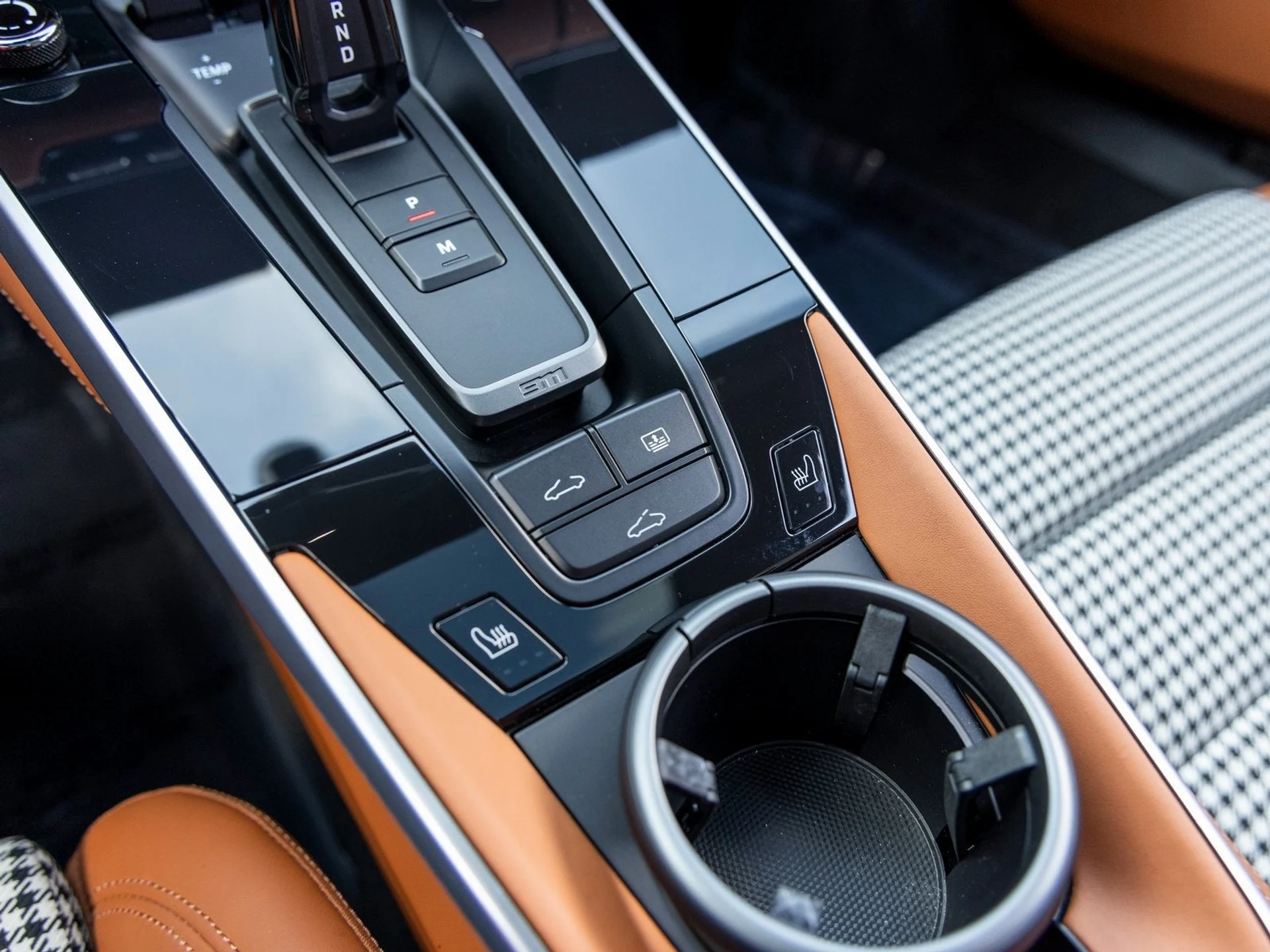 mph042_2247047660_43_afab8e7584