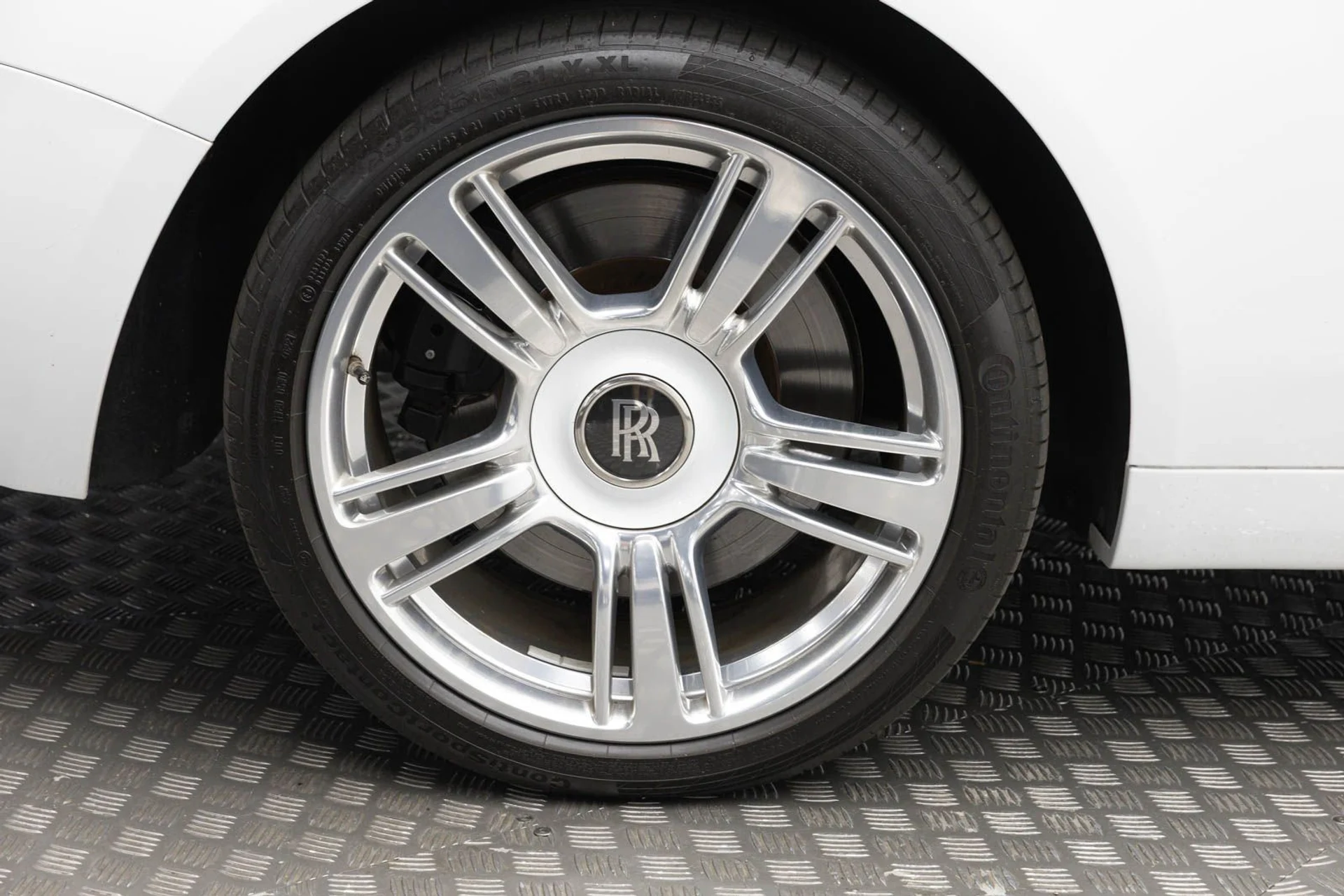 mph042_2253033115_43_776934a118