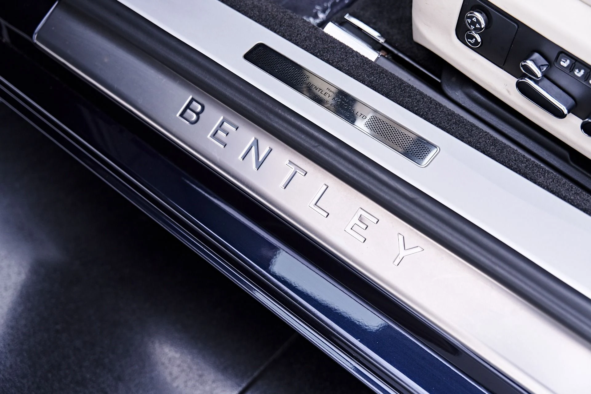 mph042_2254622164_Used_2020_Bentley_Continental_GT_V8_1784052039_0986d6f9d9