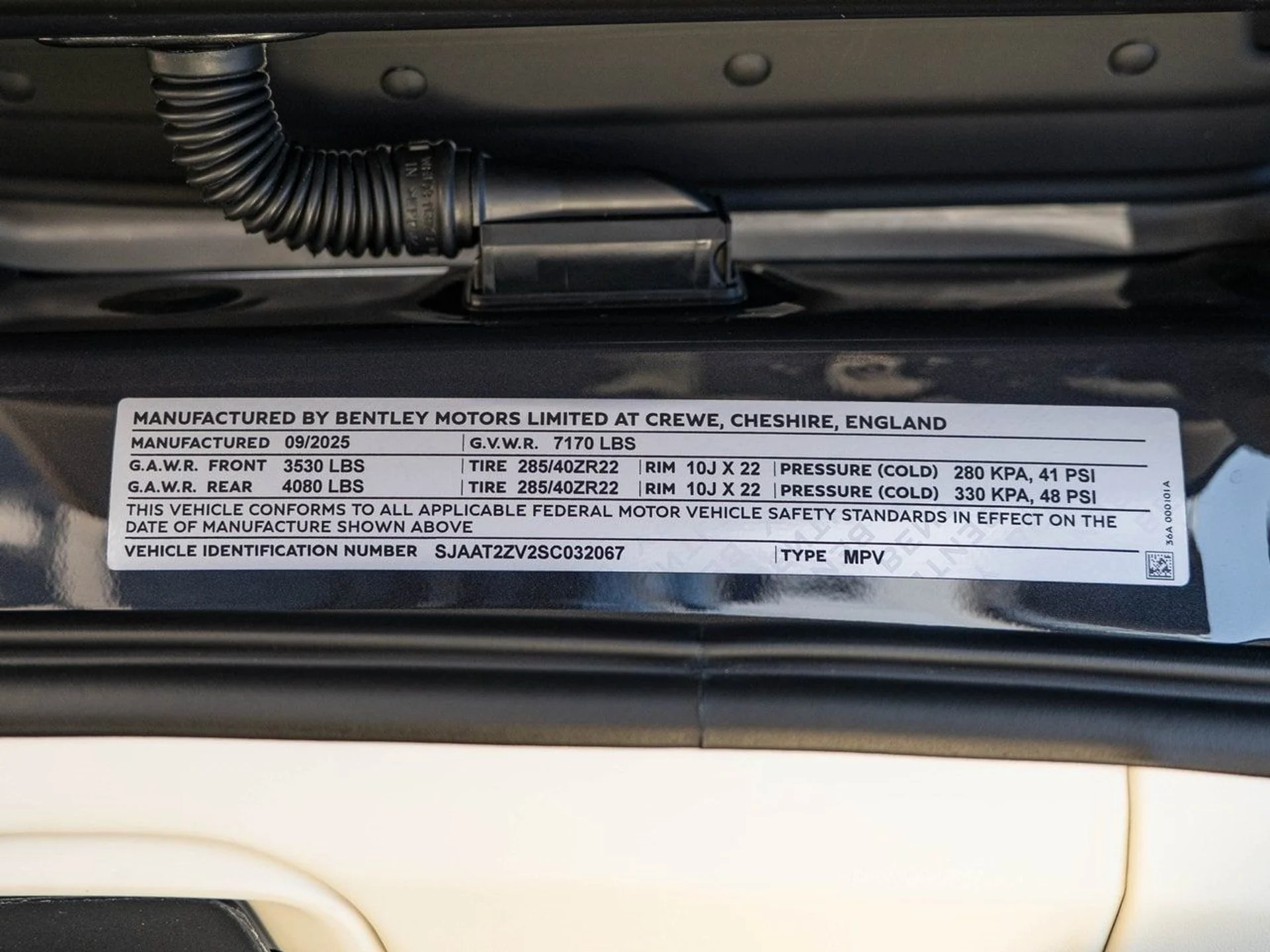 mph042_2255894180_aa14a03d61b7e463b819fa53207a9a12x_ba2a76c515