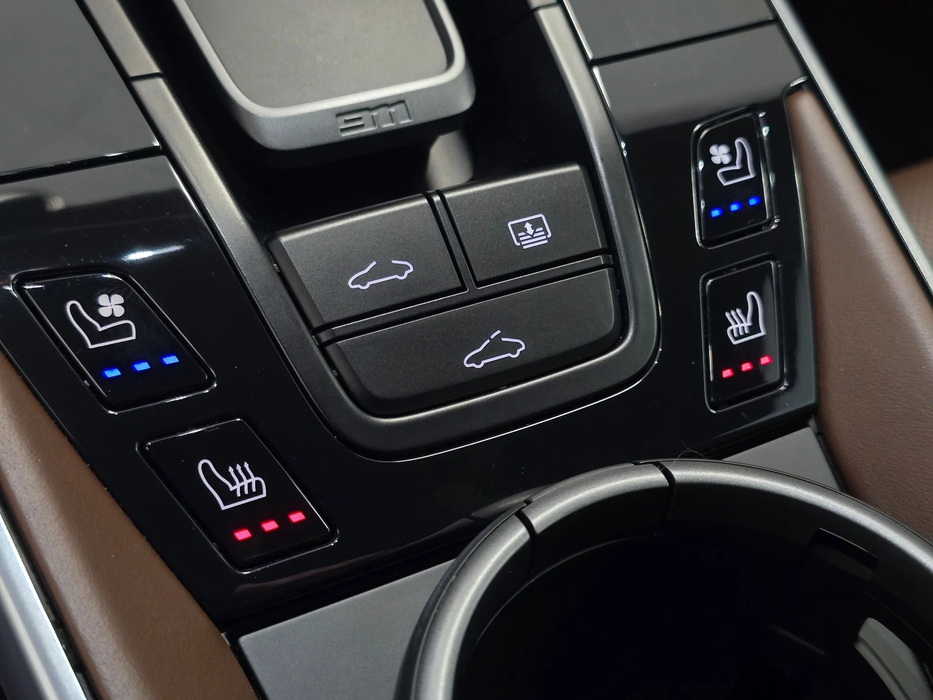 mph042_225664935_4191912ed0d6414cbb30c510e2a36633_1cc1c68b7a