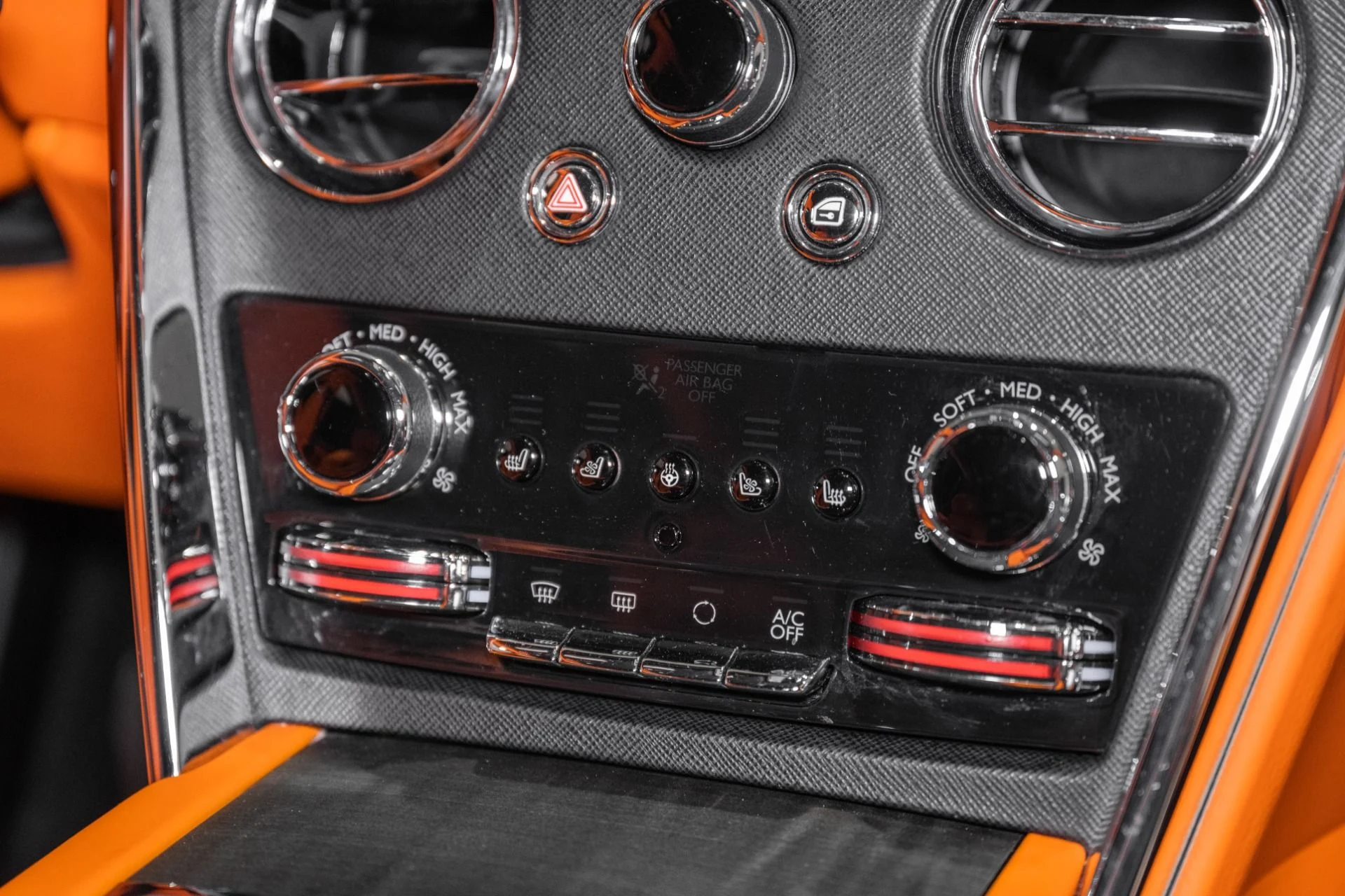 mph042_2267196205_Used_2020_Rolls_Royce_Cullinan_1773160473_cc67a80302