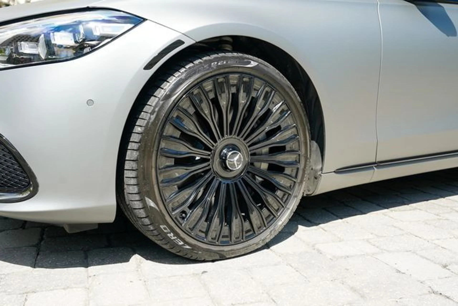 mph042_2276092415_22986852_43_f75c419d89