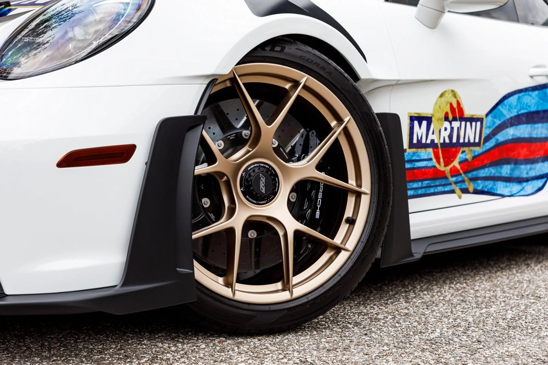 mph042_2278259661_645_p46_l_4f7524c8ba