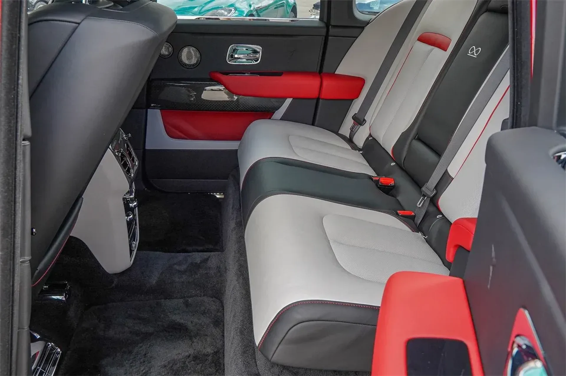 mph042_2281947836_8a46d5d1cd4b49d7a9c4d41b7f066884_e9fa03b6b6