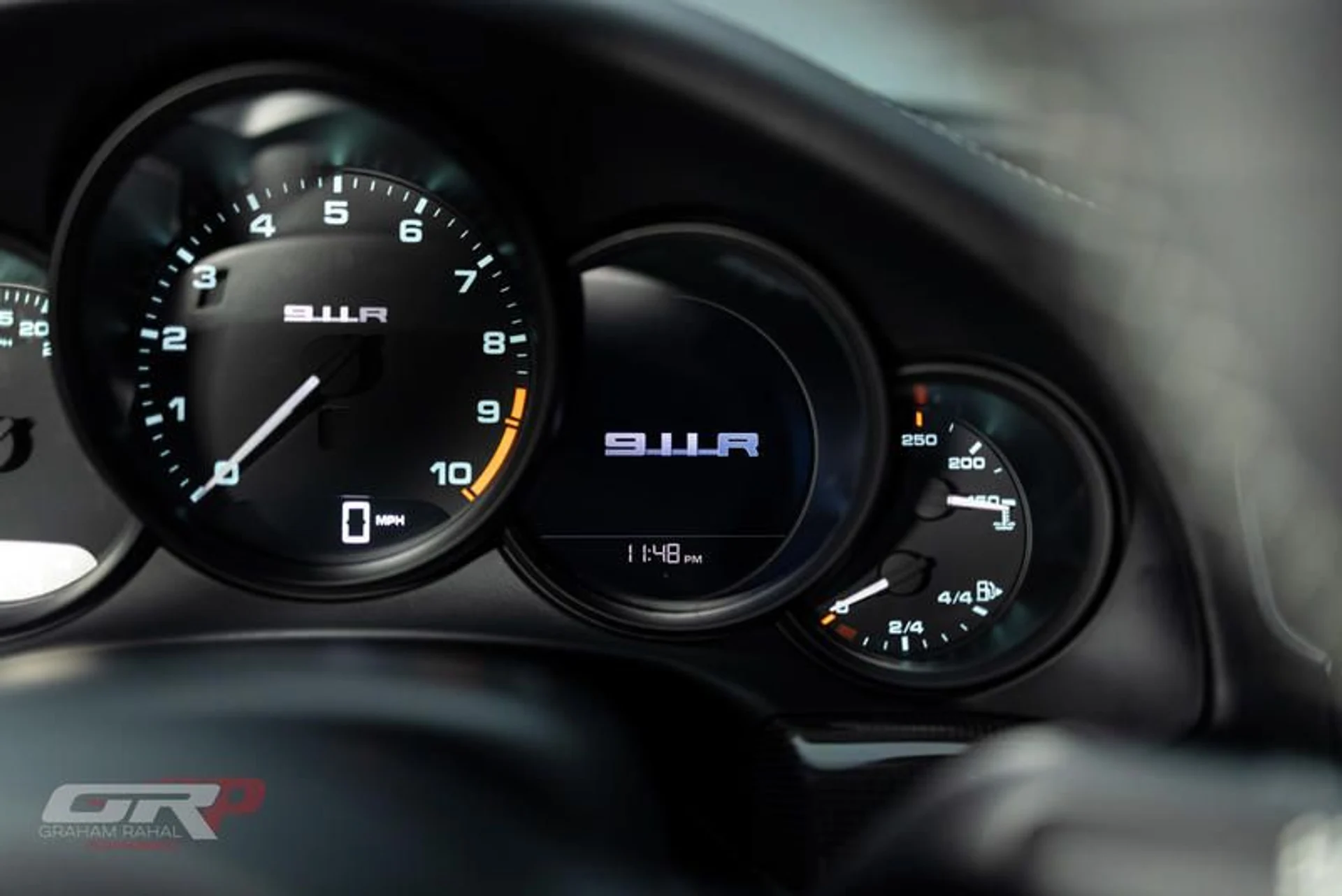 mph042_230601597_422_B501_A_EA_1_F_4_CB_8_BEEF_7_EA_89_F66_C4_BA_5d52c95284