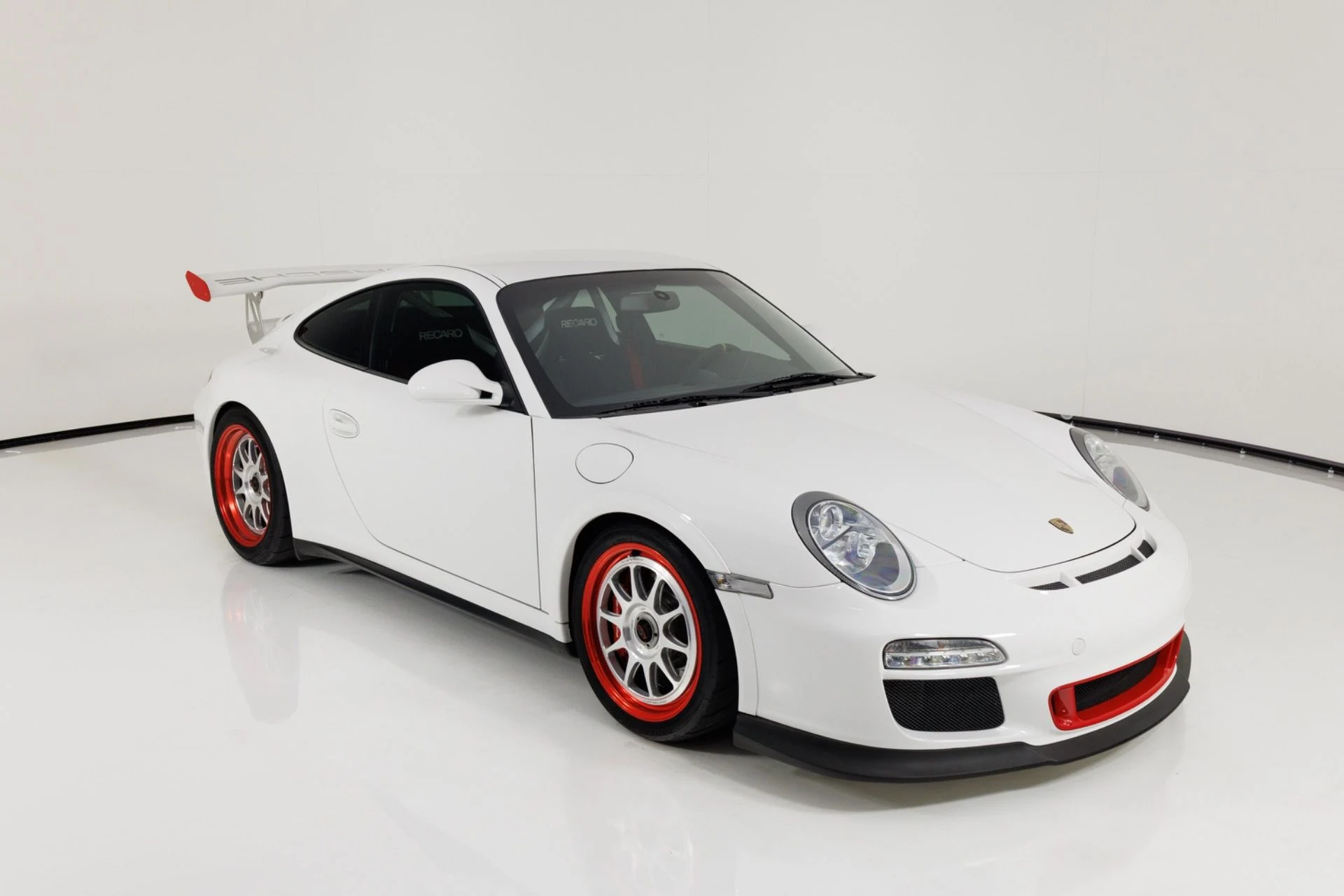 mph042_2318567651_Used_2011_Porsche_911_GT_3_RS_1784218536_6d44df951d