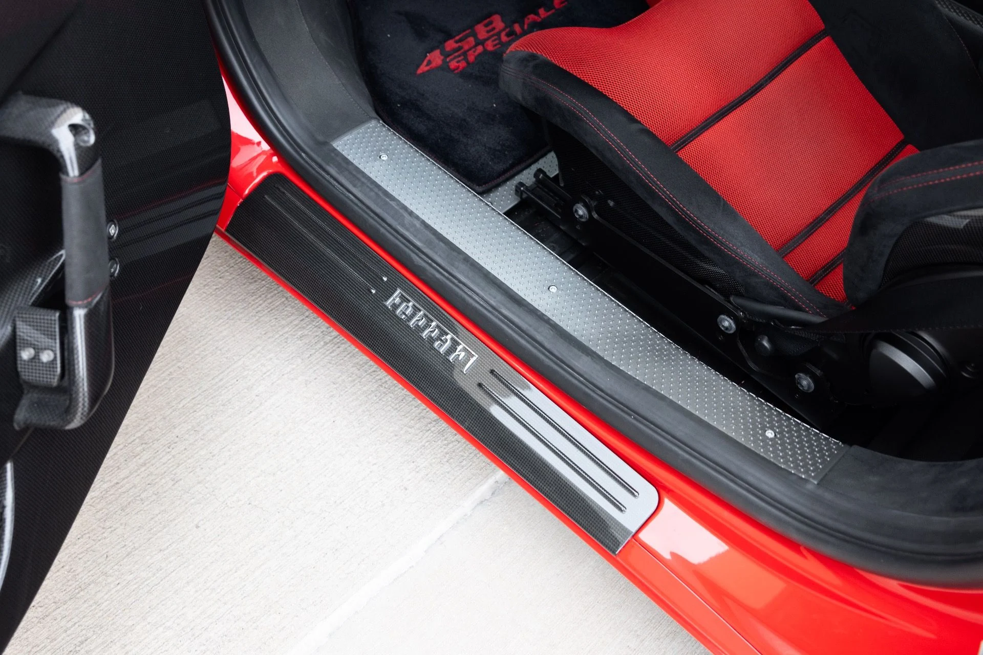 mph042_2324177502_Used_2014_Ferrari_458_Speciale_1781299556_89607ced94