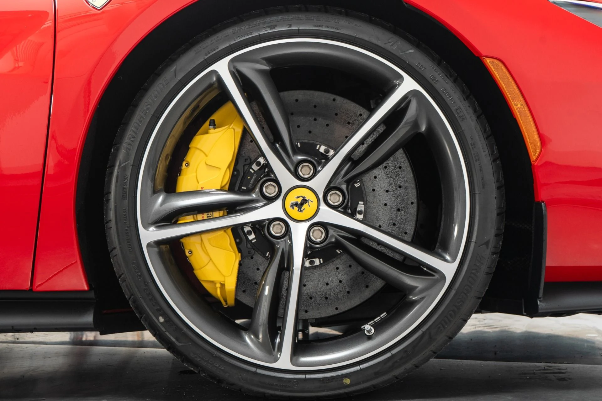 mph042_23322362_Used_2025_Ferrari_296_GTS_1752590210_b42a91587f