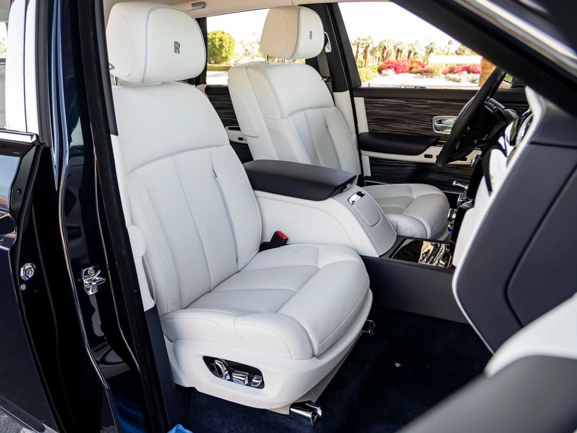 mph042_2339632968_43_c4ae833d75