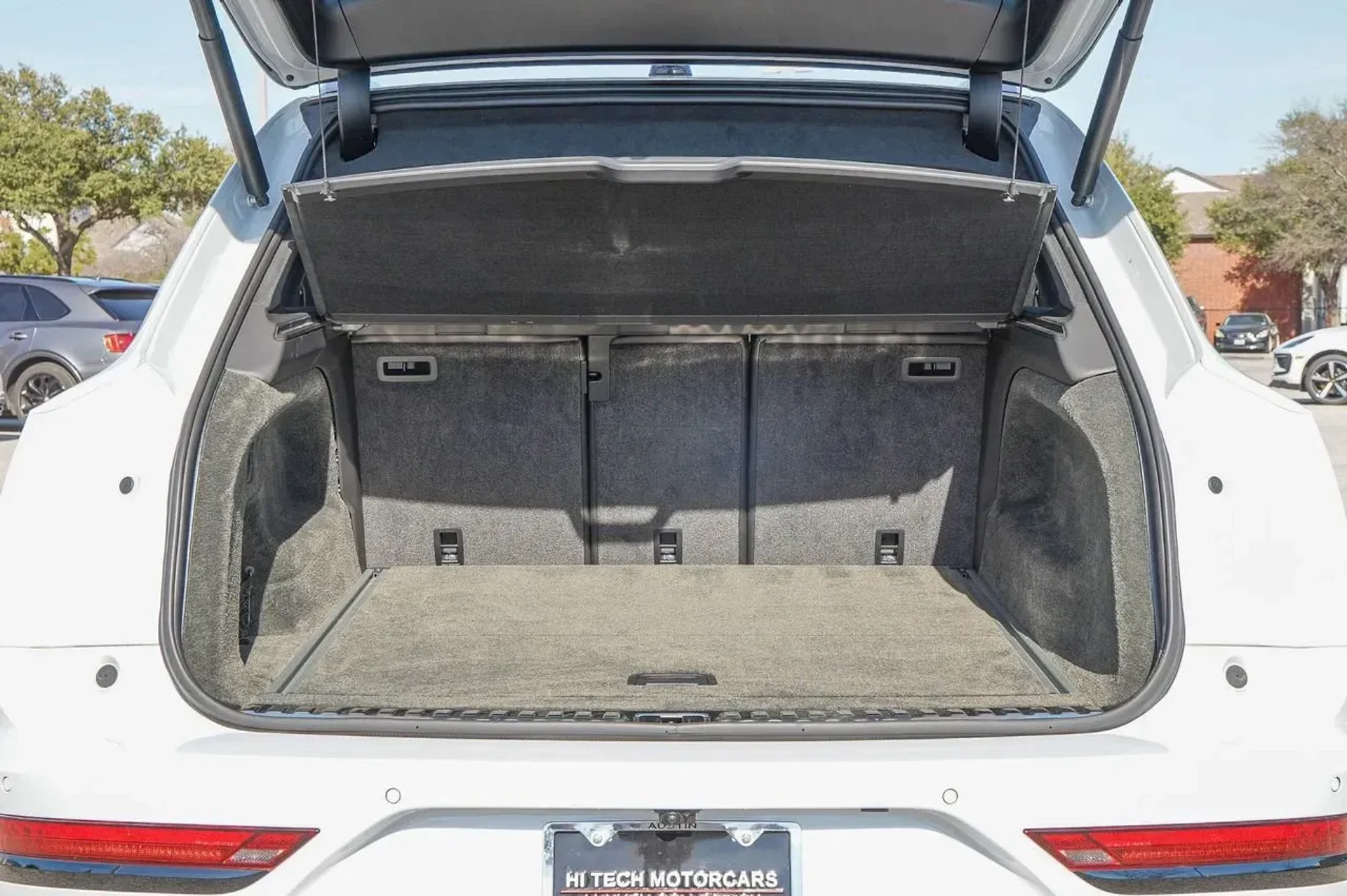 mph042_2370814378_b441e525f5d24fef8dccc612422d63d4_927e894865