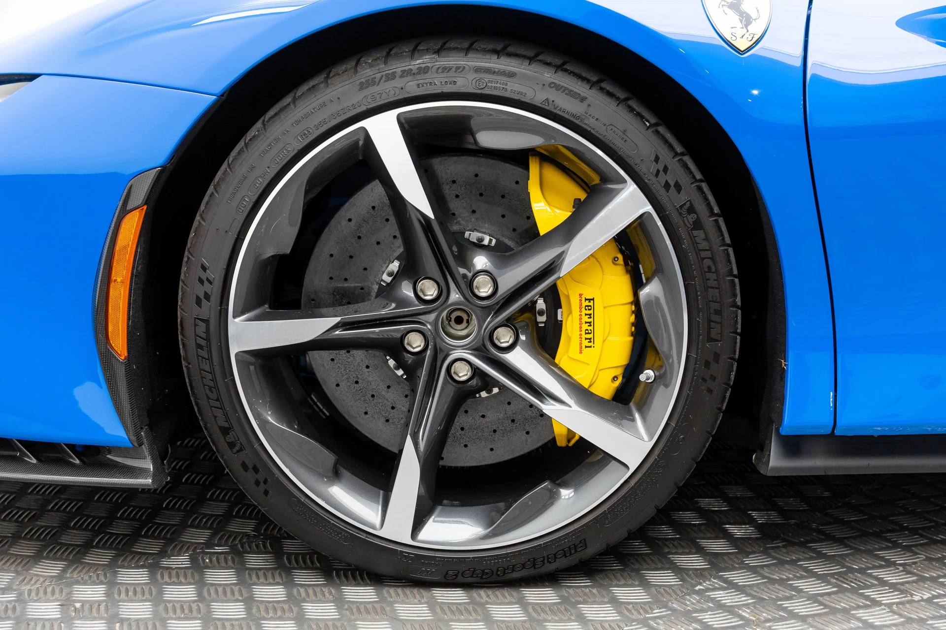 mph042_2374187850_b441fd97d996439585adf8b3756ebc46_4dfb4c95a0