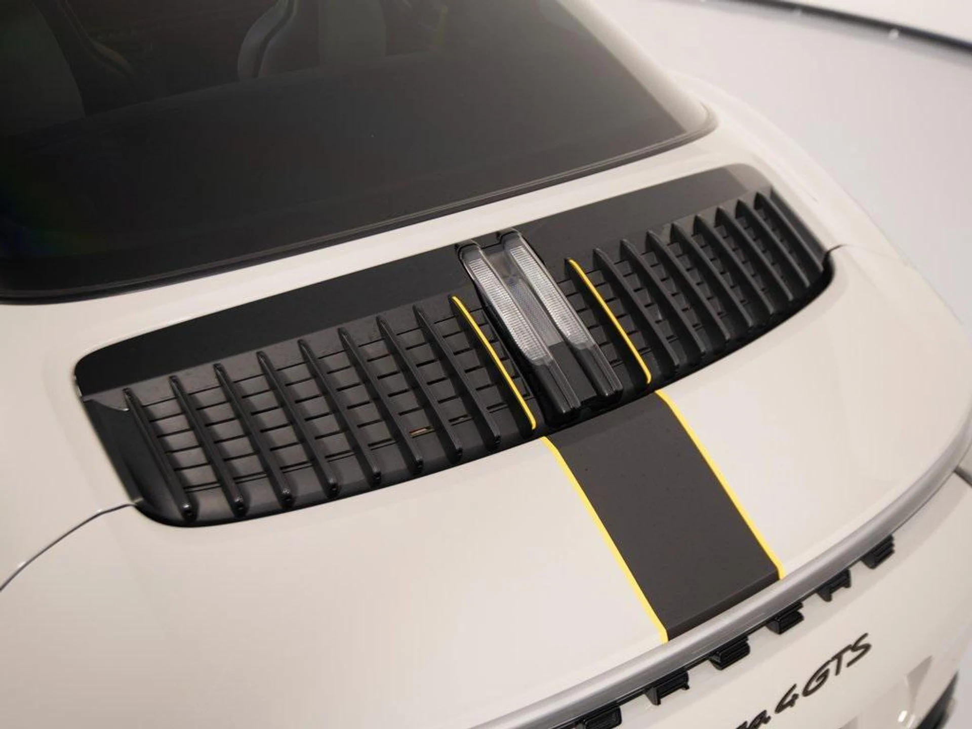 mph042_2376111031_wr_i_Wo_D4_Y0_S5_RZ_9_W34_Q3_Q3_Ly7_Q_505216d3c4