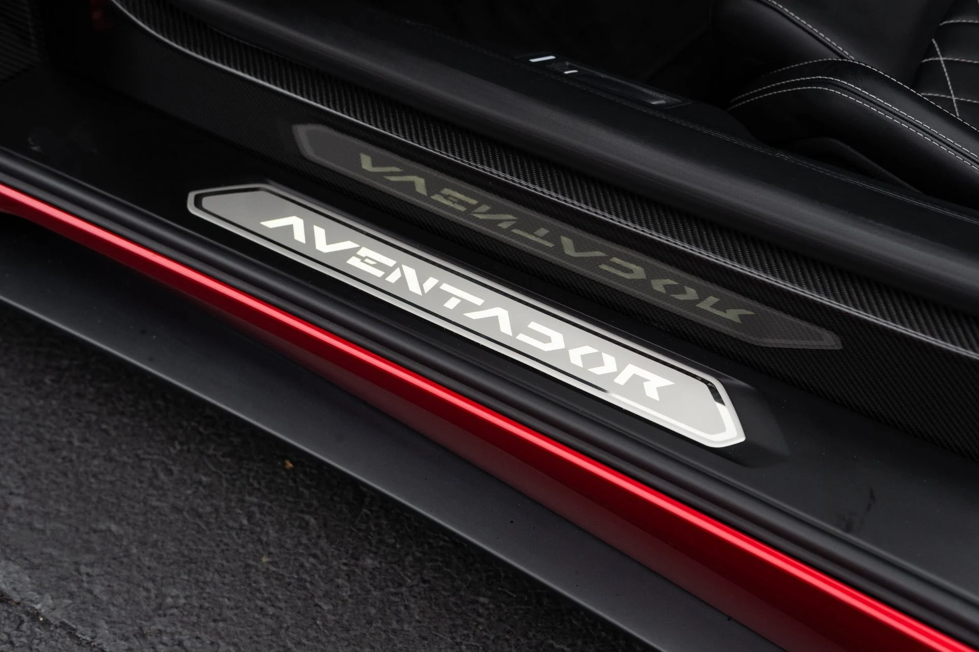 mph042_2383349227_Used_2018_Lamborghini_Aventador_Roadster_LP_740_4_S_1770343320_42179b09b9