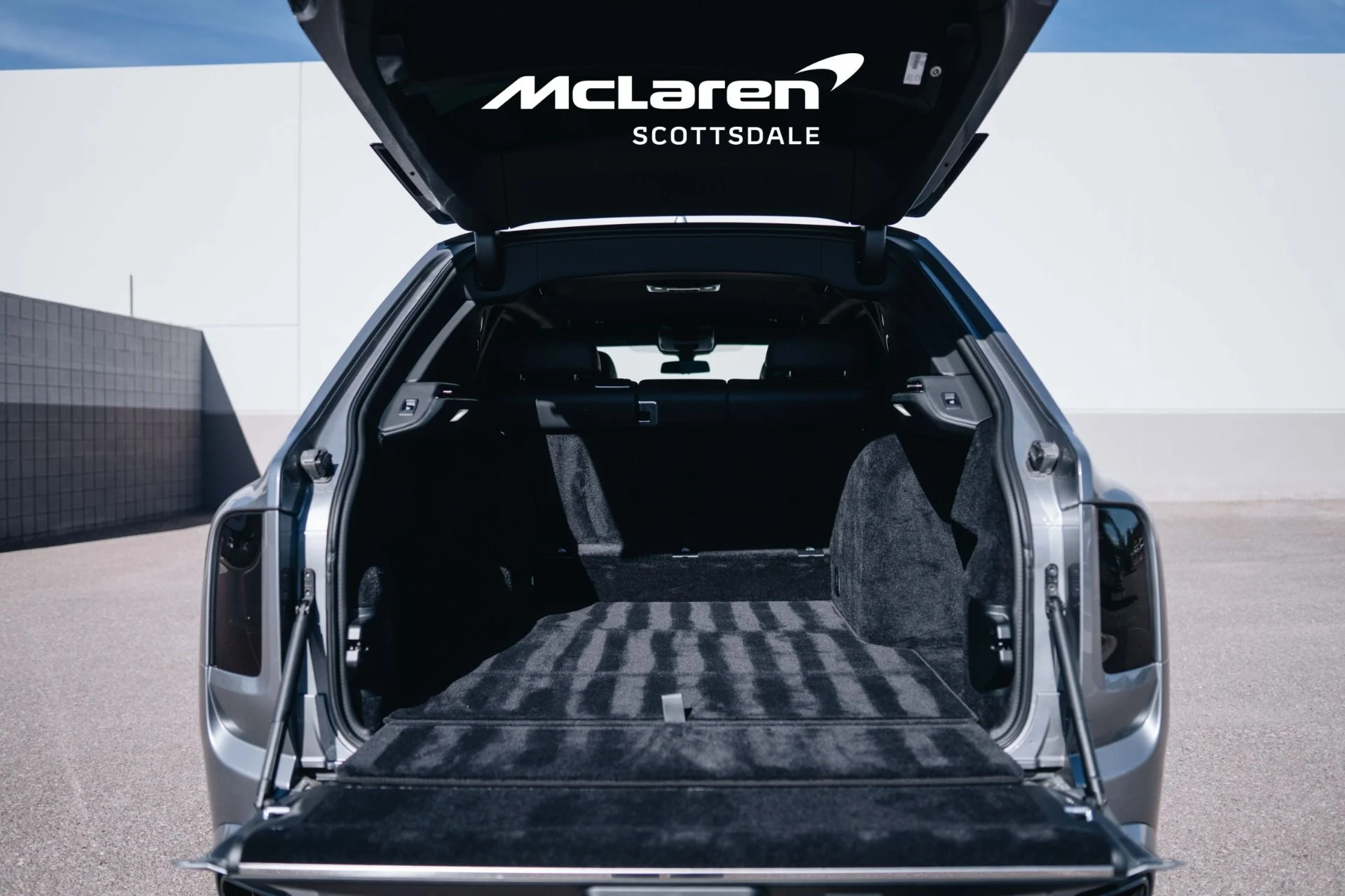 mph042_2385342669_Used_2023_Rolls_Royce_CULLINAN_1732171564_5969a6f5e0