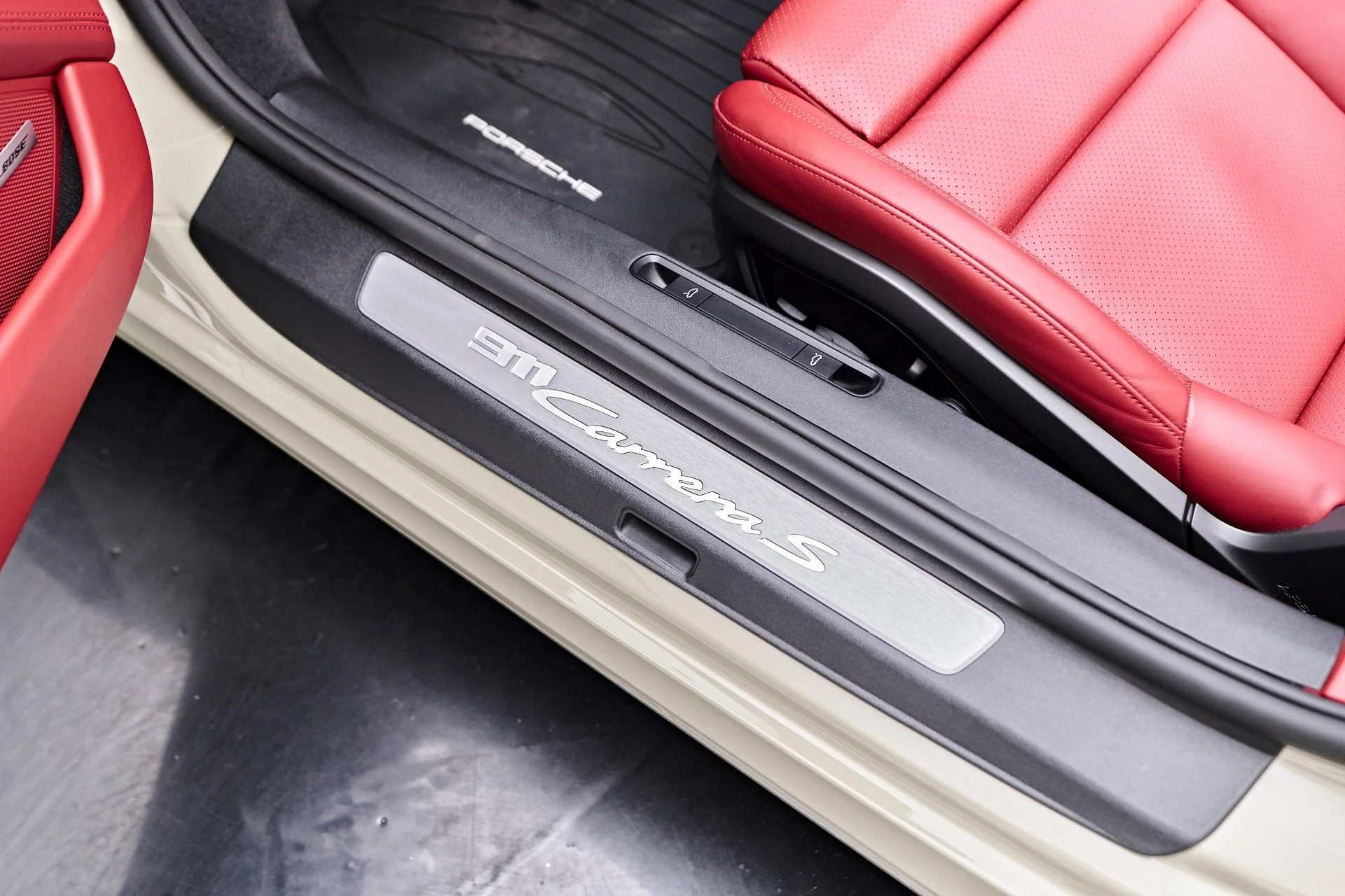 mph042_2392680568_Used_2022_Porsche_911_Carrera_S_1759192891_33a7dd1fe3