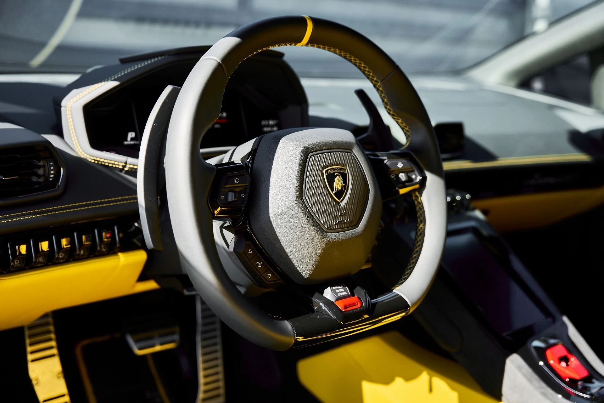 mph042_2393227045_Used_2023_Lamborghini_Huracan_Tecnica_1768616170_0f8fcb6ddb