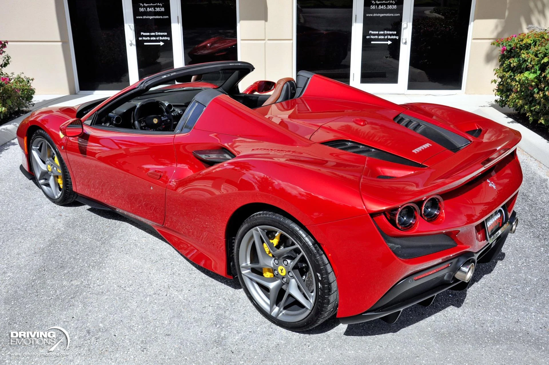 mph042_2394515743_896_p43_l_a2516a96d9