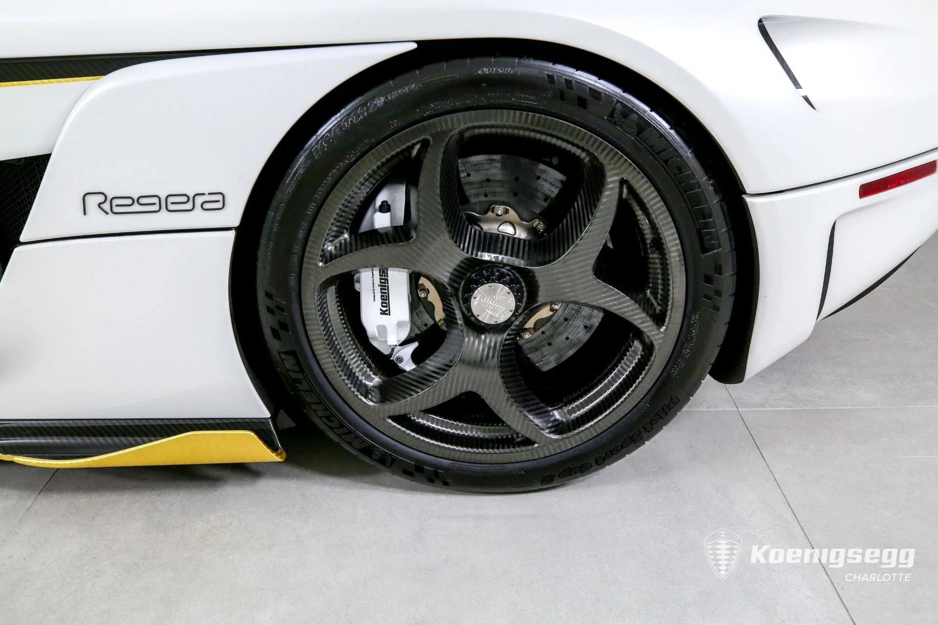 mph042_2397983641_Used_2019_KOENIGSEGG_REGERA_RWD_1703801720_7865b74756