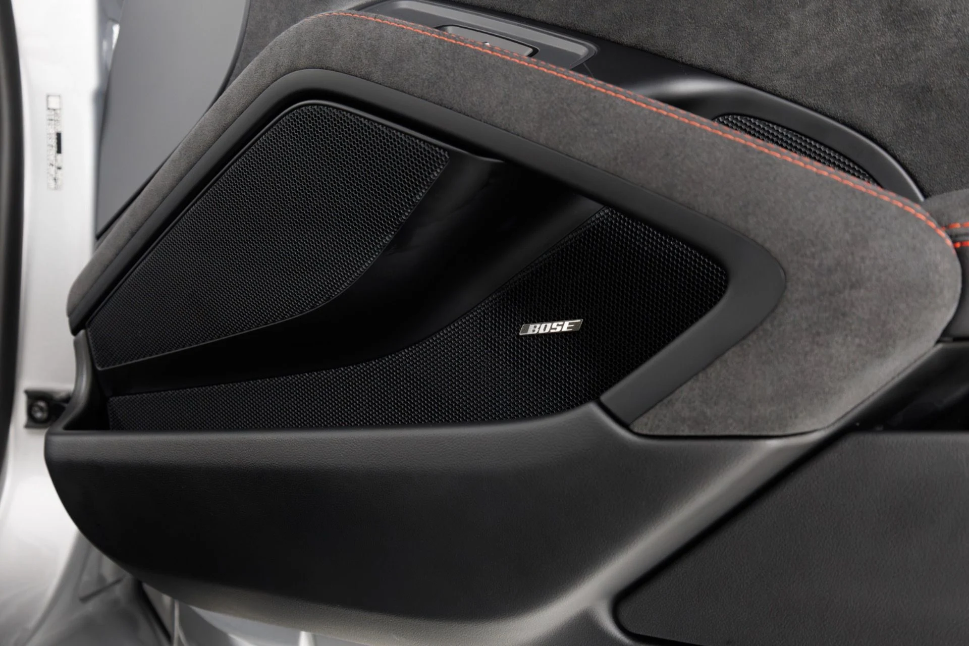 mph042_2410288137_Used_2018_Porsche_911_GT_2_RS_1791916169_1746bd16f2