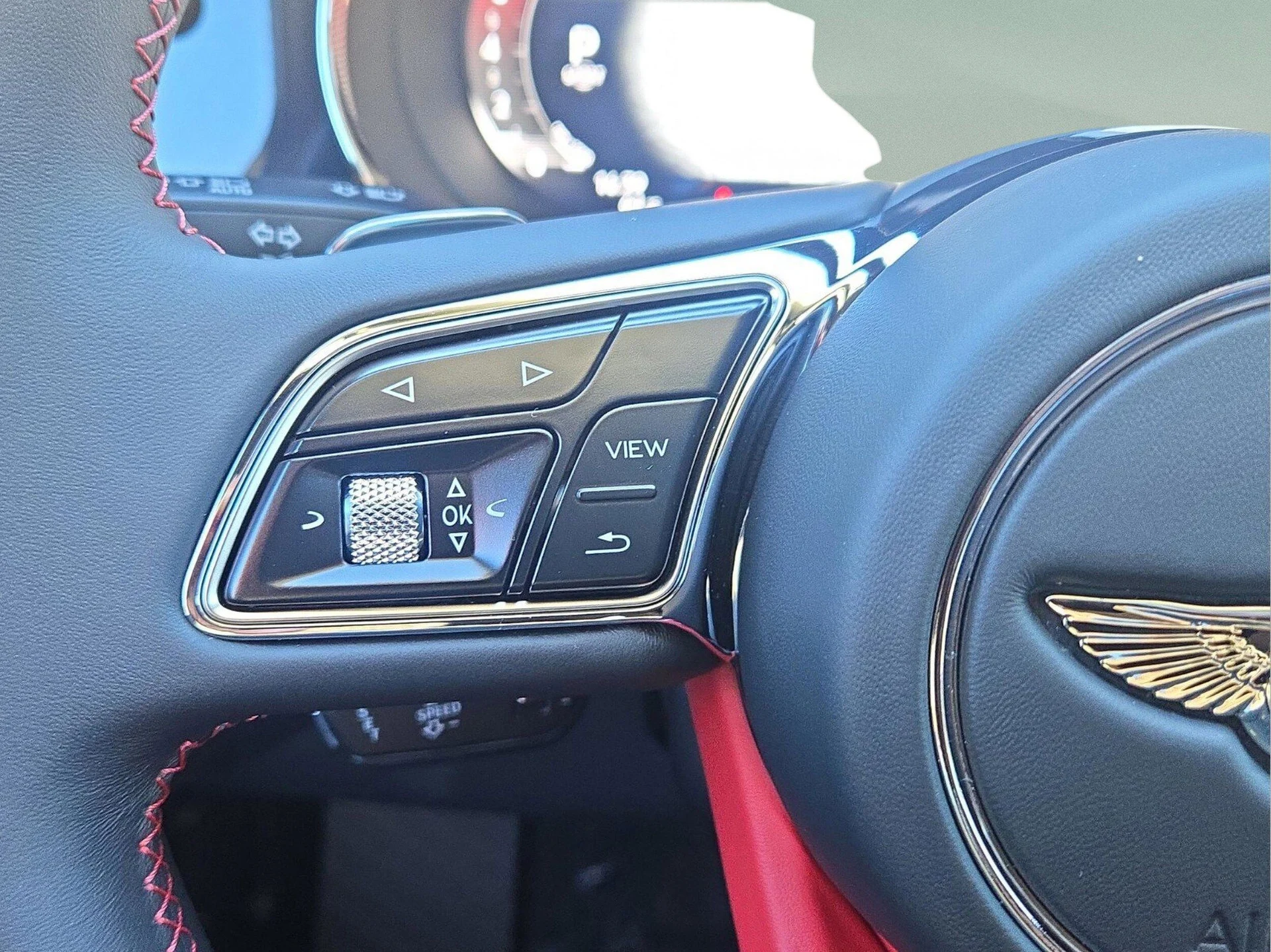 mph042_2427992386_cbf94cf0b6bac88c4cc9dcd99c67a834x_175334a000