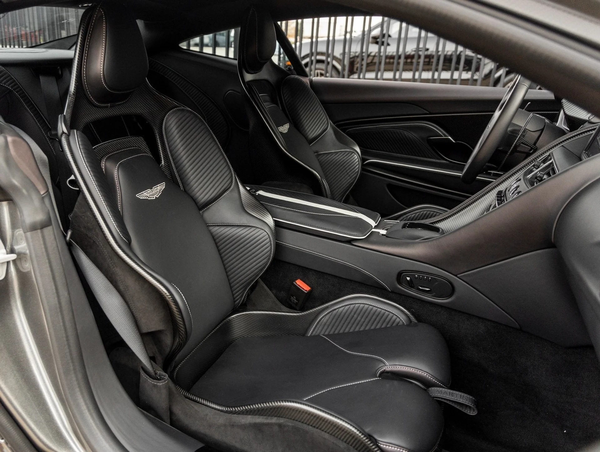 mph042_2432083543_43_fe377b9565