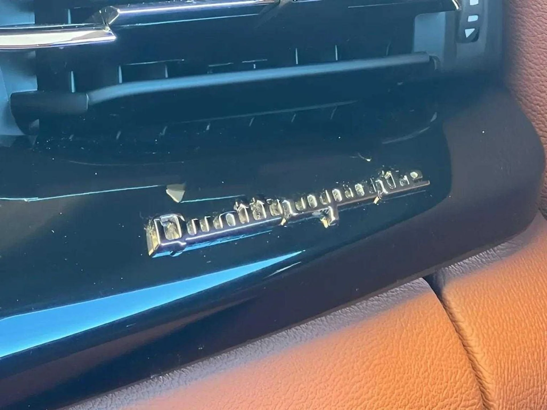 mph042_2439570795_62797dee42481a3a9ad04dedc5dffb89x_451e831b88