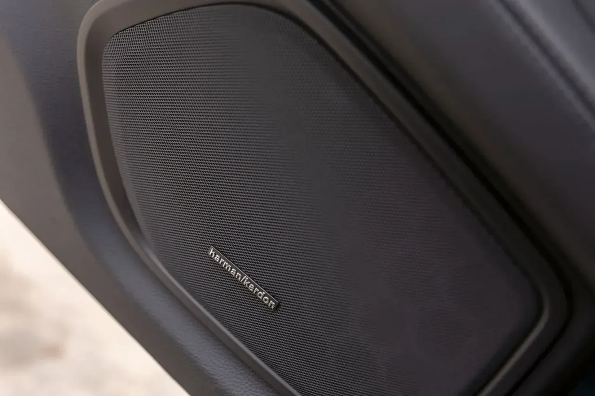 mph042_2440137401_5c02f527a679430ab67b9adea115c743_9a2ed5c079