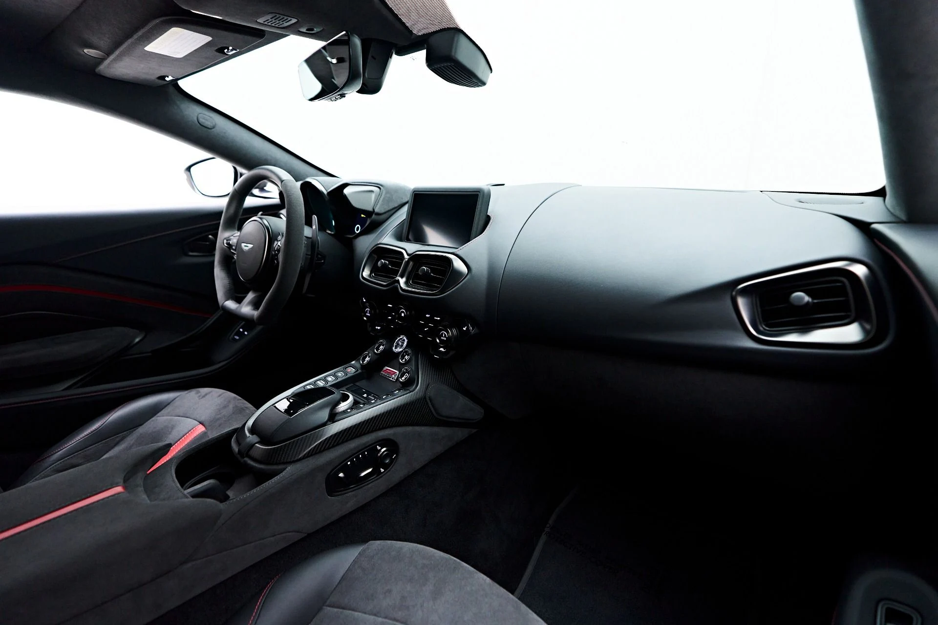 mph042_2441161247_Used_2022_Aston_Martin_Vantage_F1_Edition_1756259692_95a71cca9e