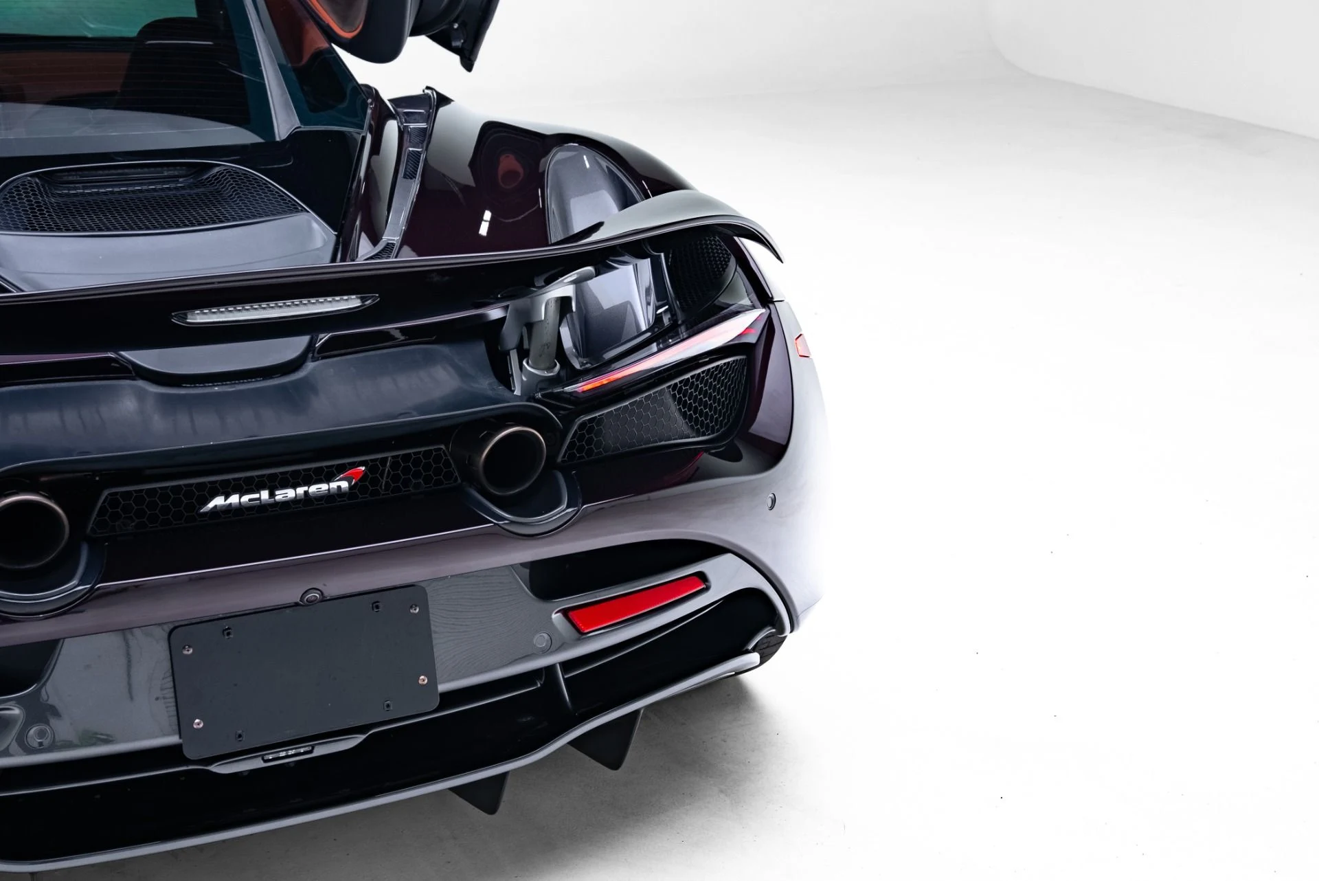 mph042_2441520448_Used_2018_Mc_Laren_720_S_Luxury_1771626810_f4c8ad1730