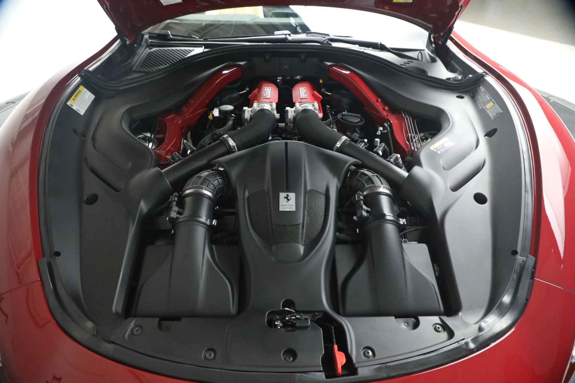 mph042_2446546919_Used_2025_Ferrari_Roma_Spider_1777992623_41c6d91c6a