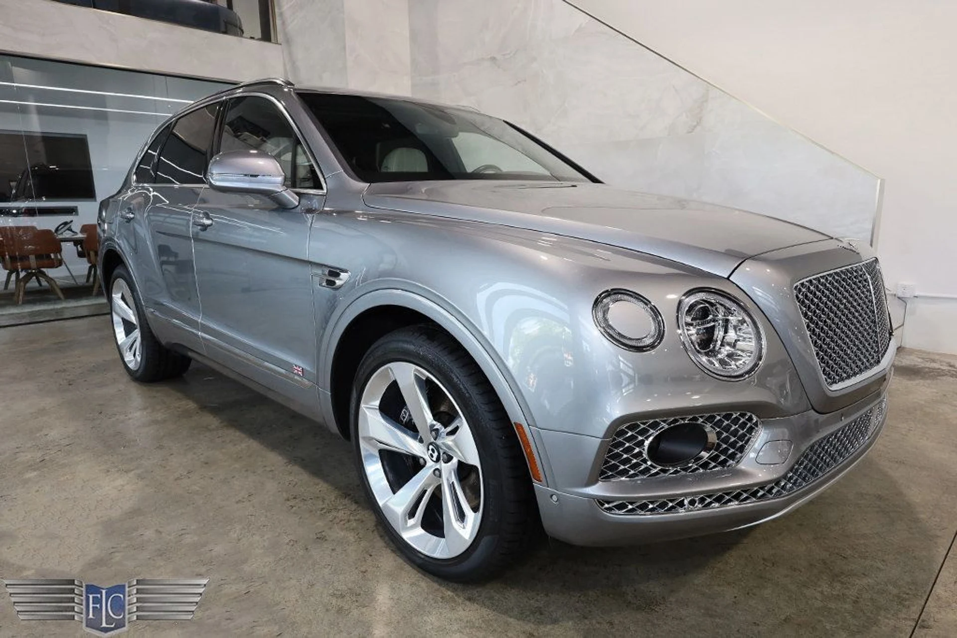 mph042_2459726074_used_2018_bentley_bentayga_onyxeditionawd_9689_22935440_43_1024_ea1bb3debc
