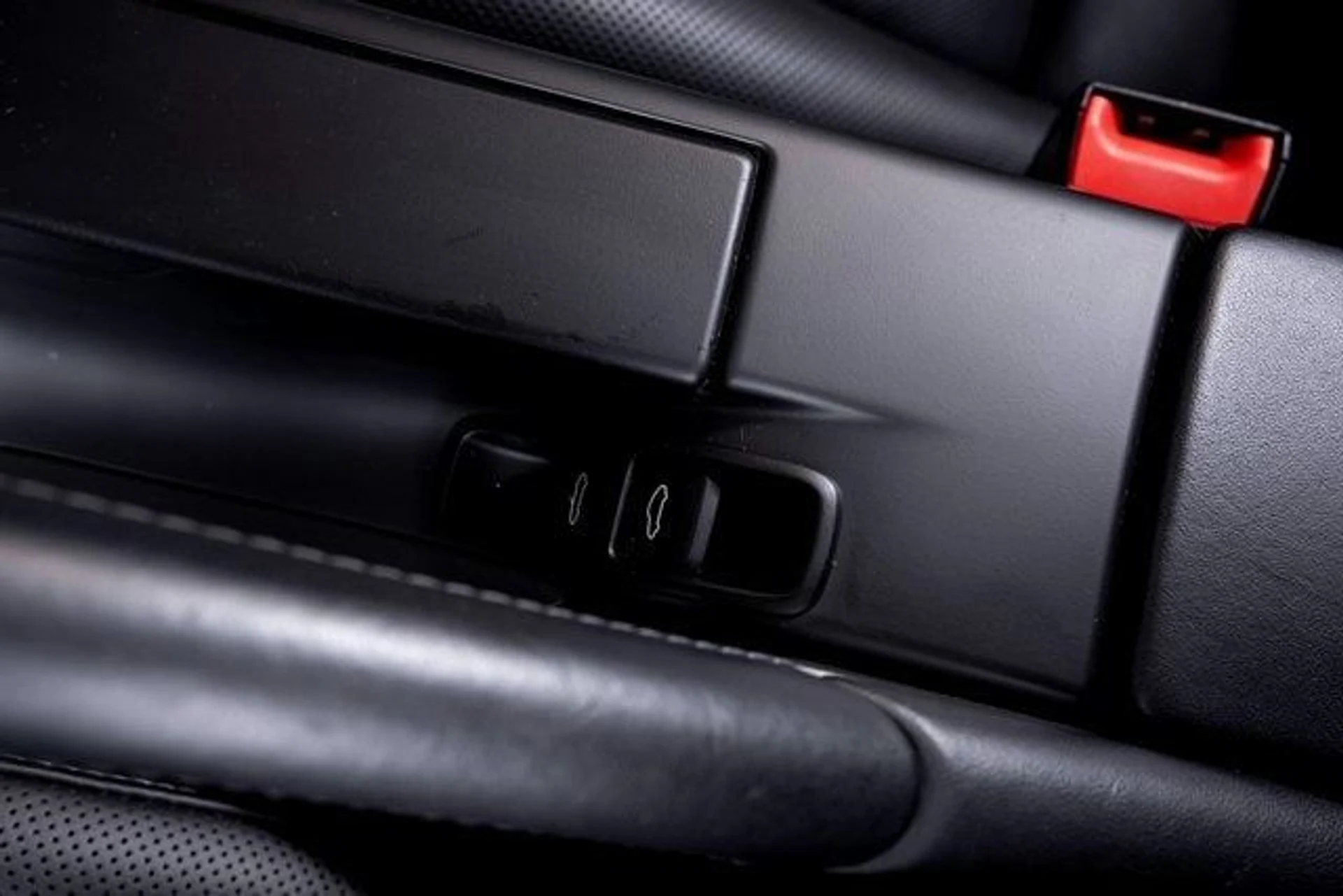 mph042_2471265669_27ea761feda2648fd7068bf8f6955ddfx_ec86b59f05