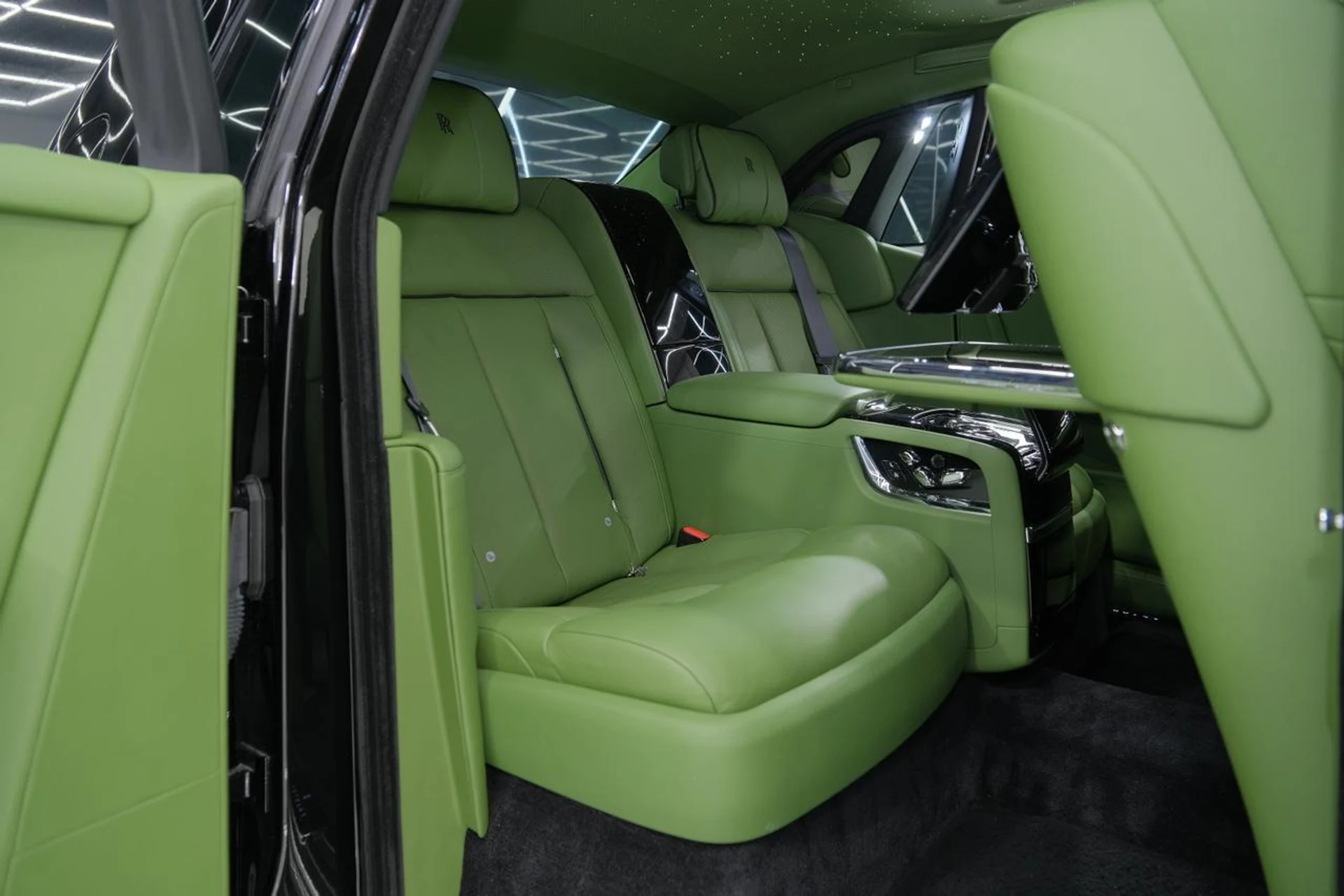 mph042_2481652406_09f554cff30b5a003beaeec8813d548e_a3df41cf38