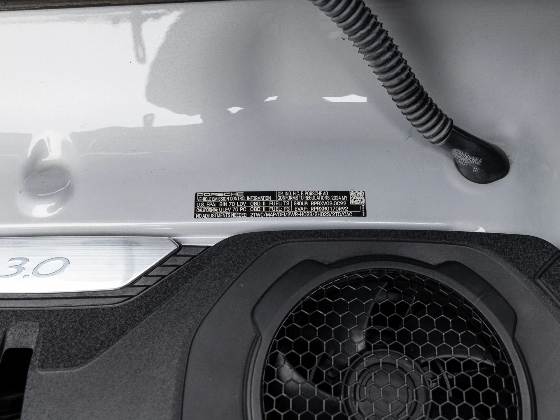 mph042_2482934983_43_c08045403b