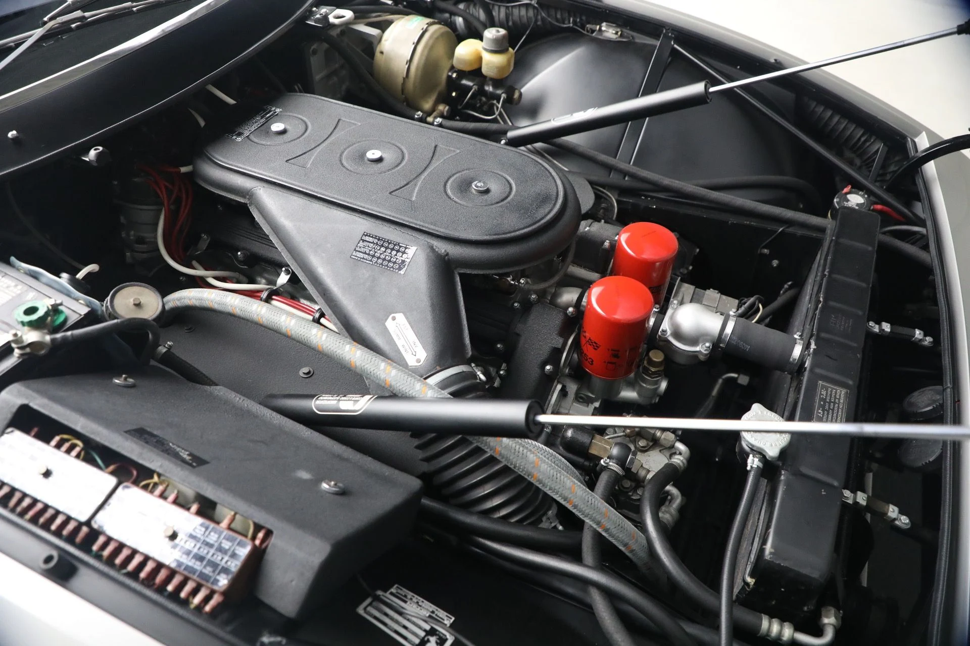 mph042_250773366_Used_1971_Ferrari_365_GTB_4_Daytona_1770668334_b263942d7e