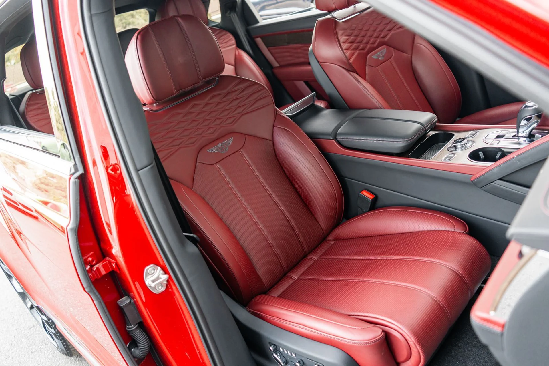 mph042_2516348079_bf8ca6ec_357b_40fb_a647_133f823cc42c_955d2d3b14