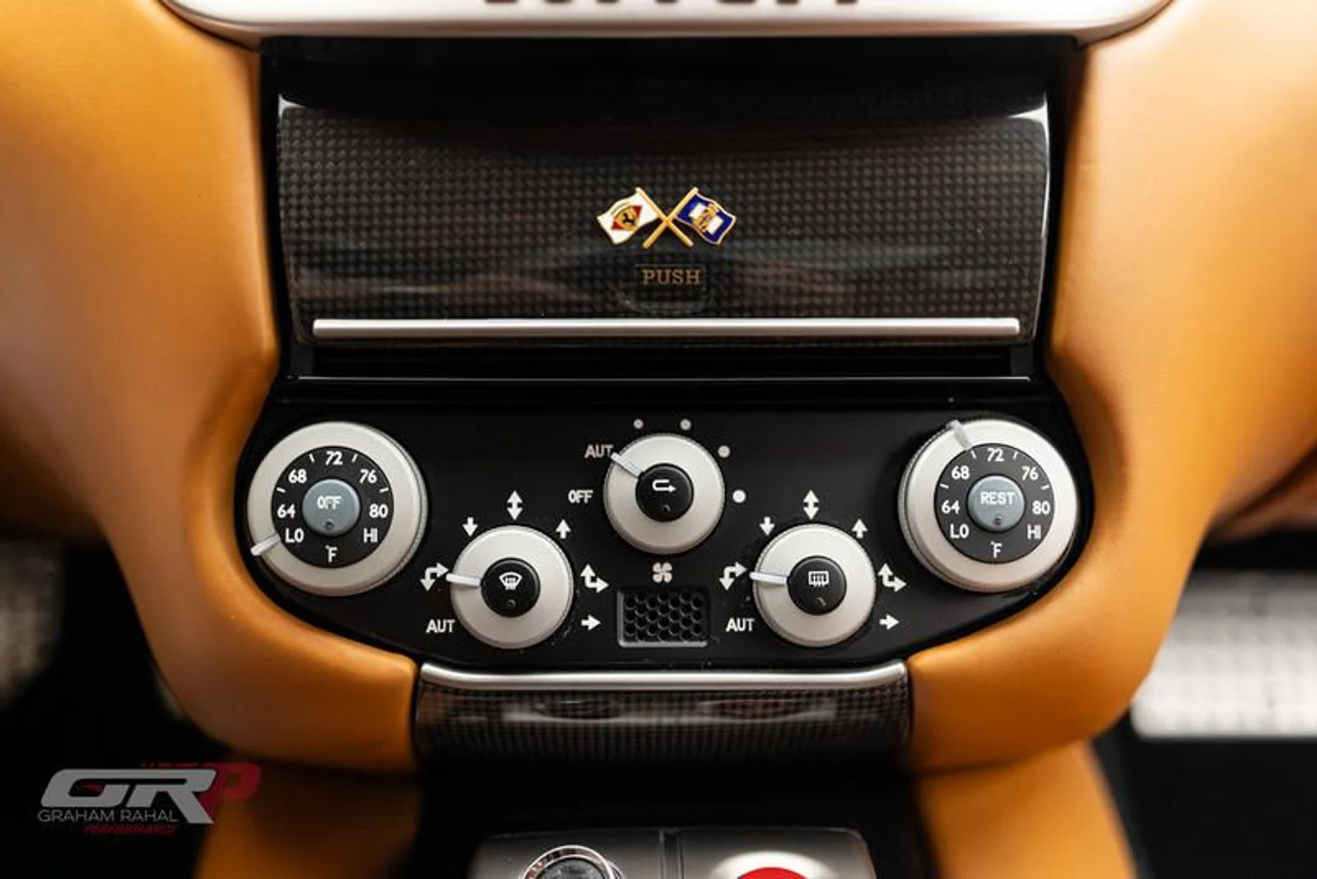 mph042_2531941593_1_B294_D36_C2_C1_40_EF_96_EF_907_A2_E71_BE_33_7bc5813fe6