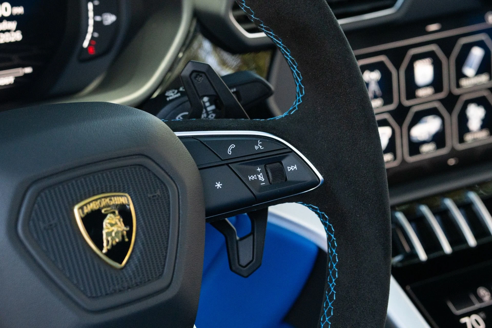 mph042_2534041333_Used_2019_Lamborghini_Urus_1781242066_3c45835fe4