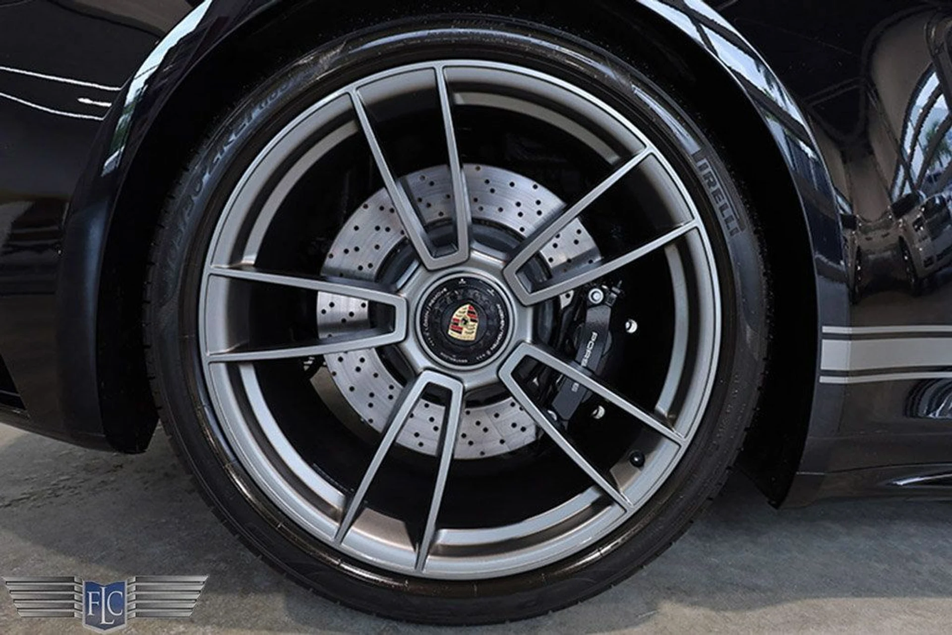 mph042_2539278999_used_2022_porsche_911_targaedition50yearsporschedesign_9689_22634485_43_1024_cdfbbae1d0