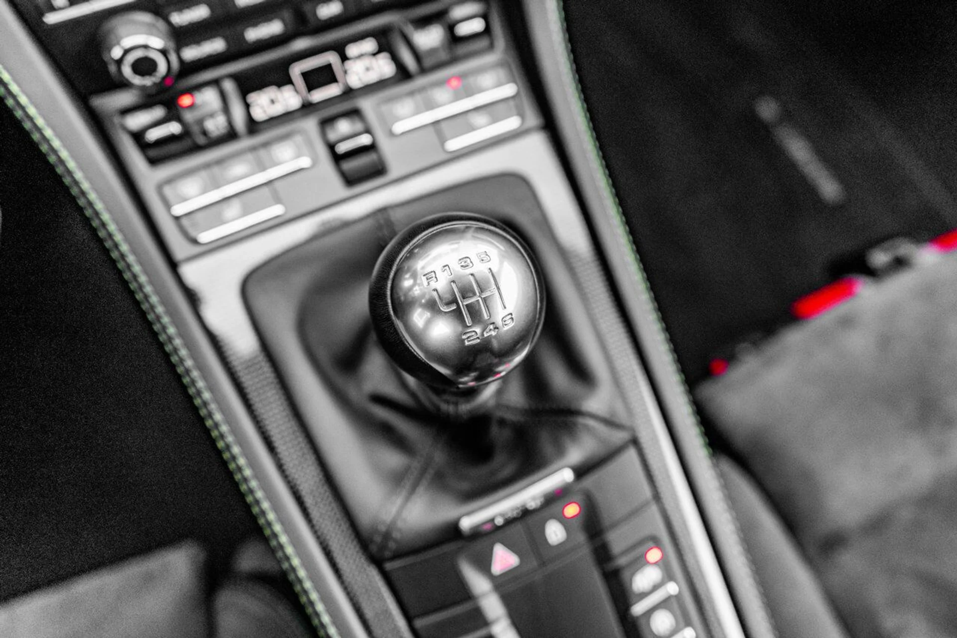 mph042_2542425999_porsche_718_cayman_2020_cb9520e3e3