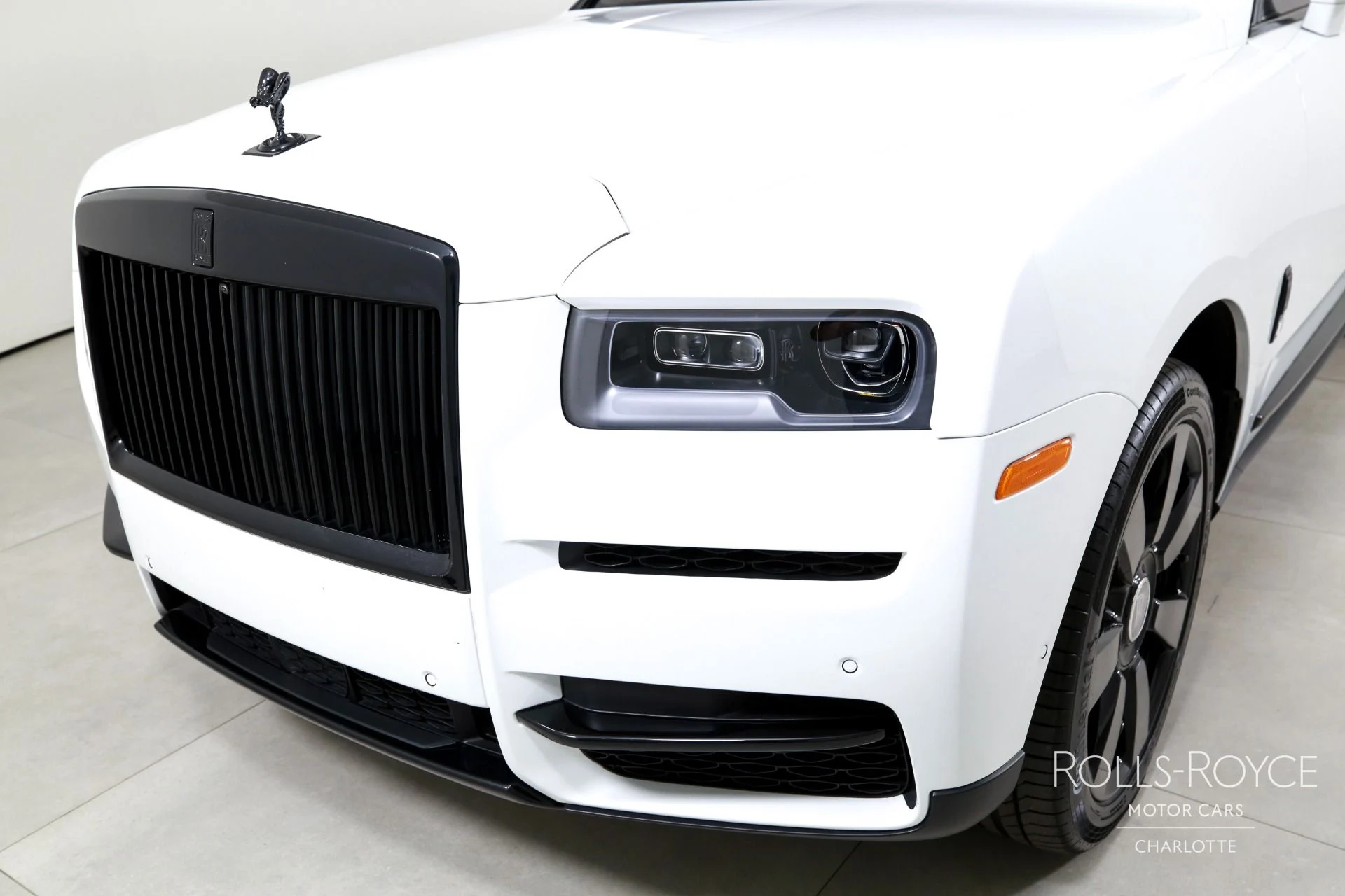 mph042_2547260246_Used_2022_Rolls_Royce_Cullinan_1773253709_e06e8c0987