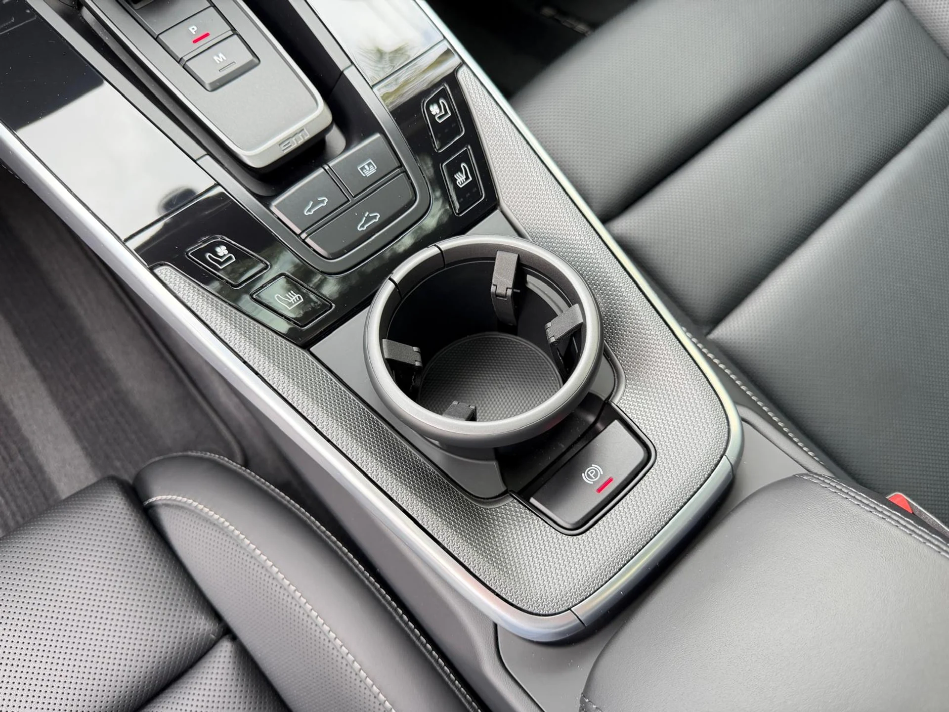 mph042_2557171229_Whats_App_Image_2025_12_24_at_12_51_46_PM_44_711581be14