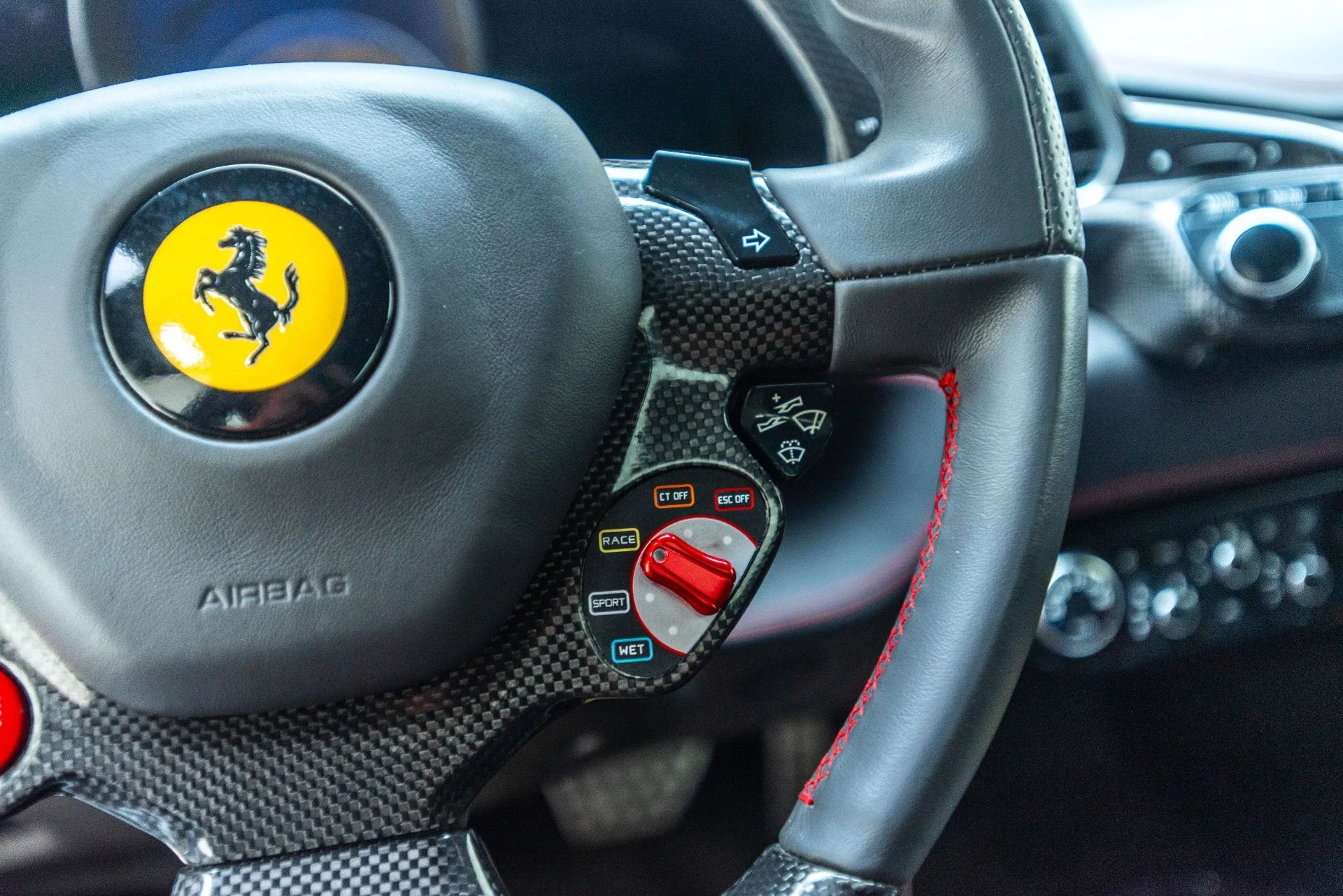 mph042_2558161455_Used_2011_Ferrari_458_Italia_1786651954_78e9ab5705