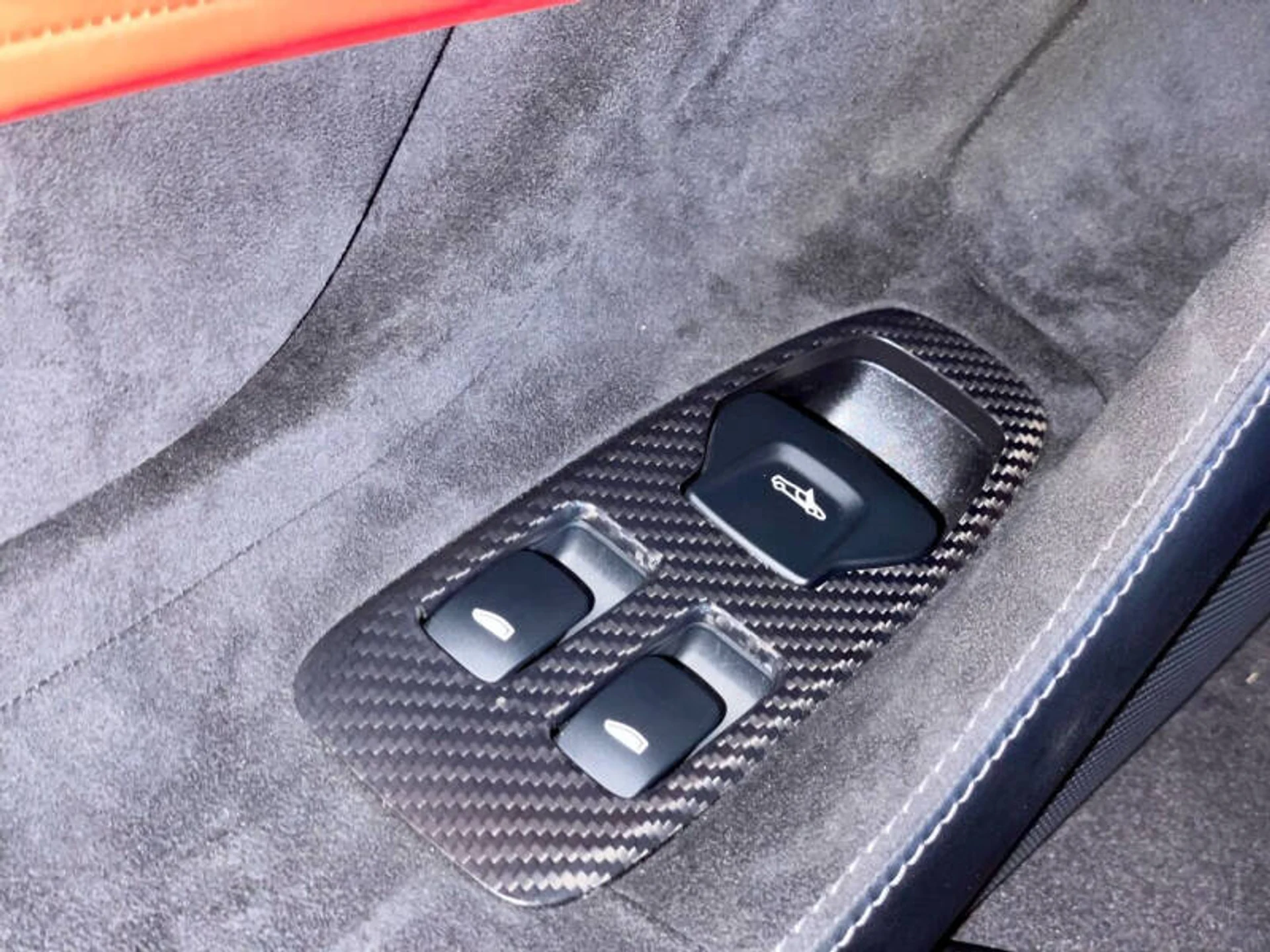 mph042_2567896681_2017_mclaren_570gt_base_2dr_coupe_4412e24d2c