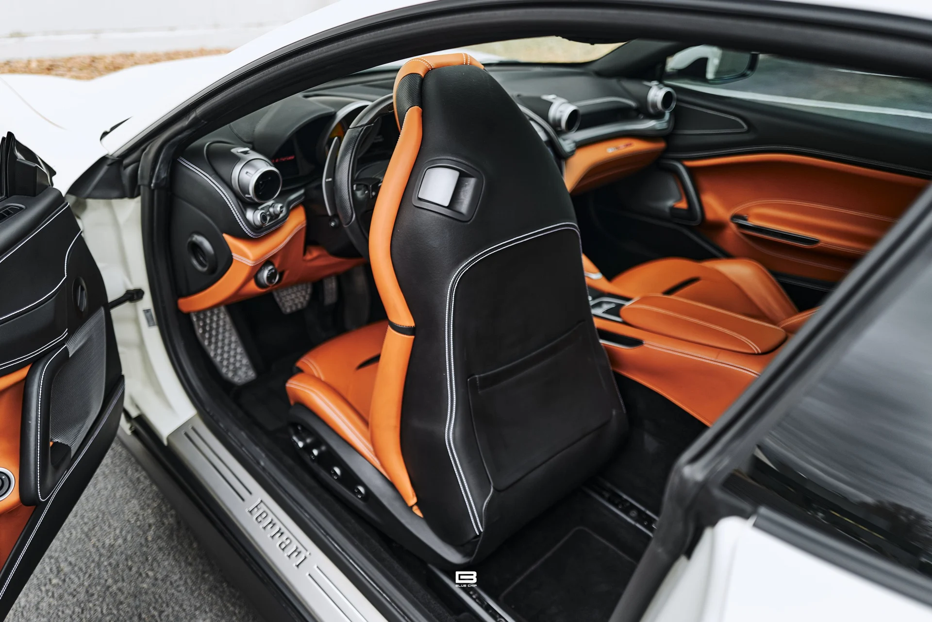 mph042_2585577622_69e2a4936ce5c1330ad7d527_L1220566_be936dcae3