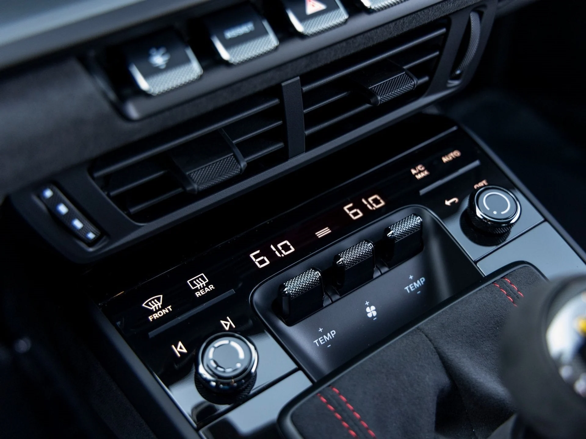 mph042_2587958646_43_bf4f85306a