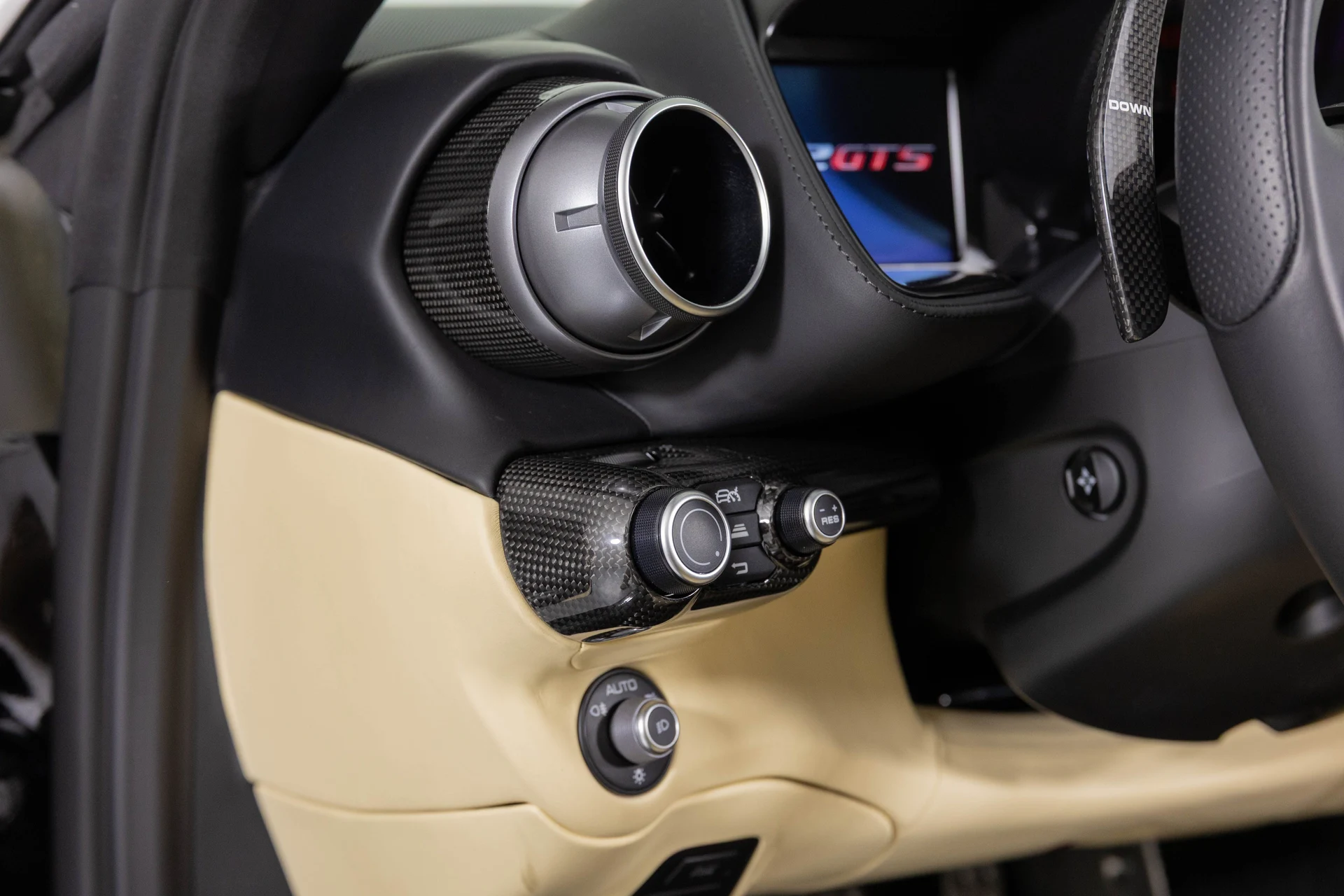 mph042_259602885_c840ef94e5218b2e8773e94c0c97982f_d22b51ed92